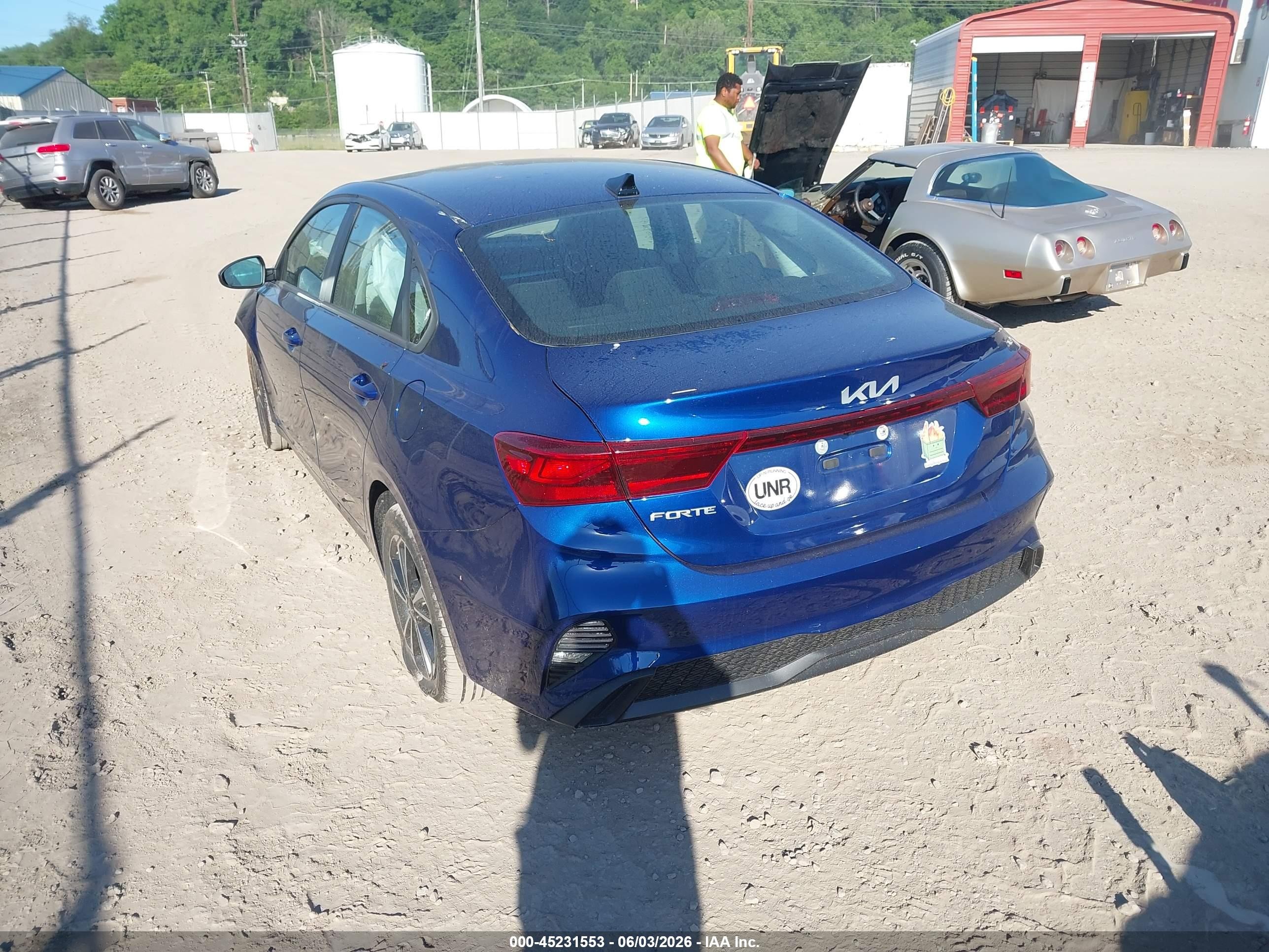 2023 Kia Forte Lxs Blue vin: 3KPF24AD5PE519690