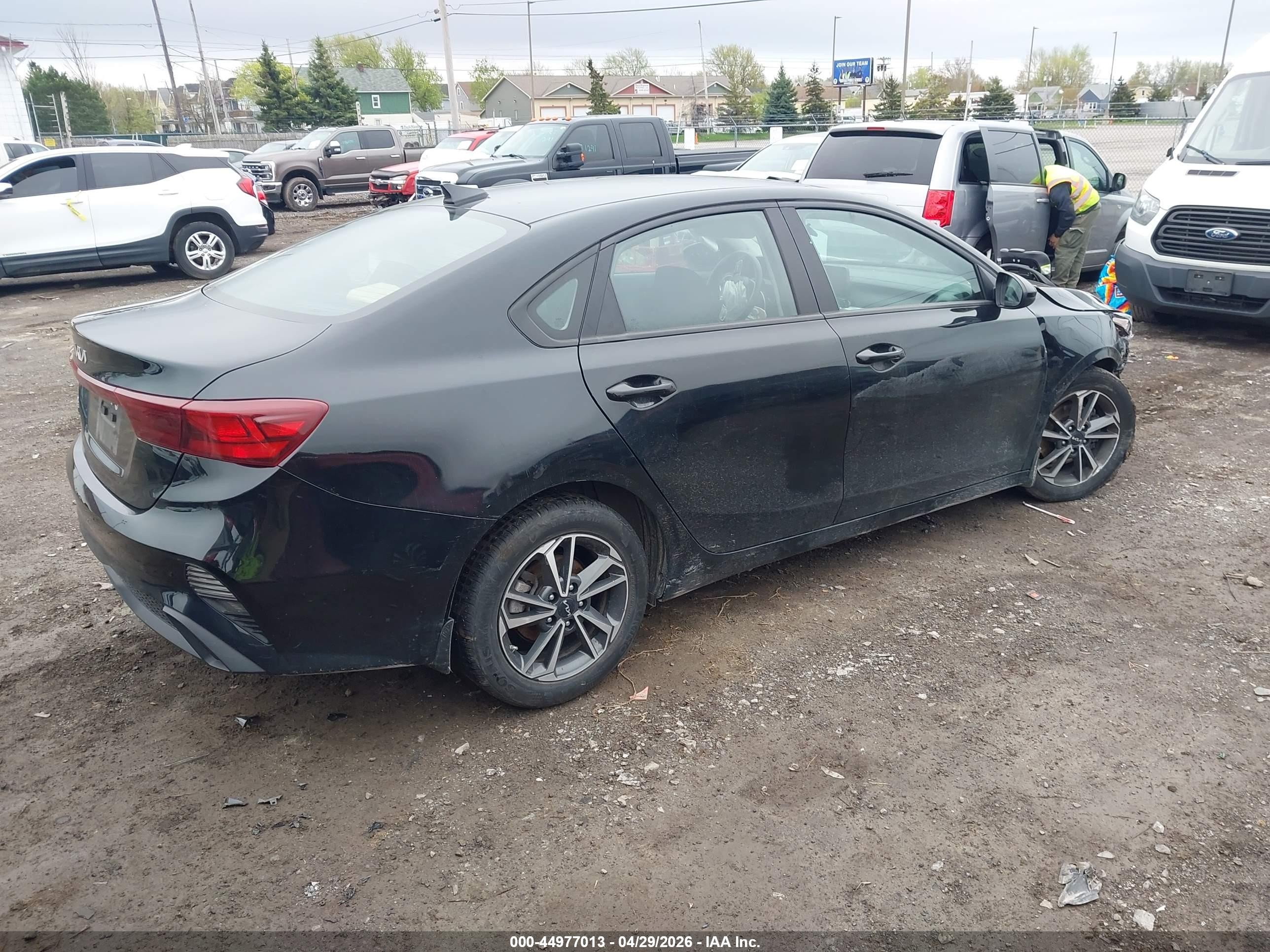 2023 Kia Forte Lxs Black vin: 3KPF24AD5PE587407