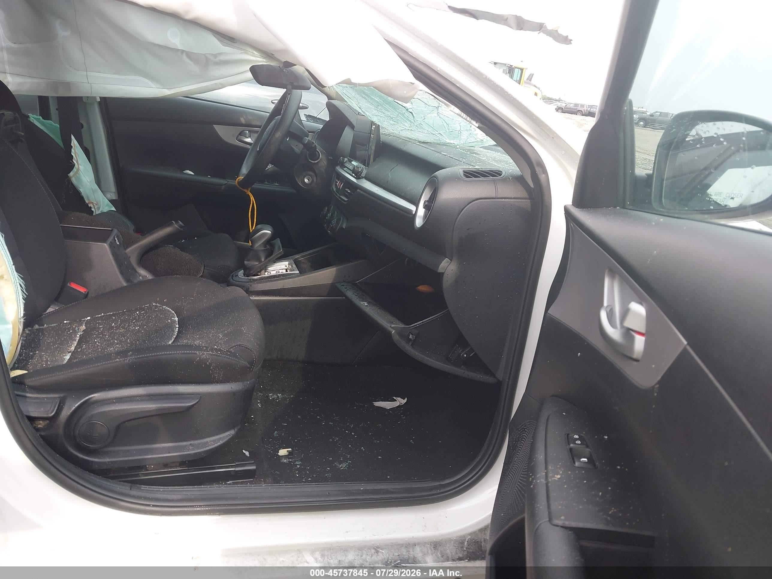 2023 Kia Forte Lxs White vin: 3KPF24AD5PE676829