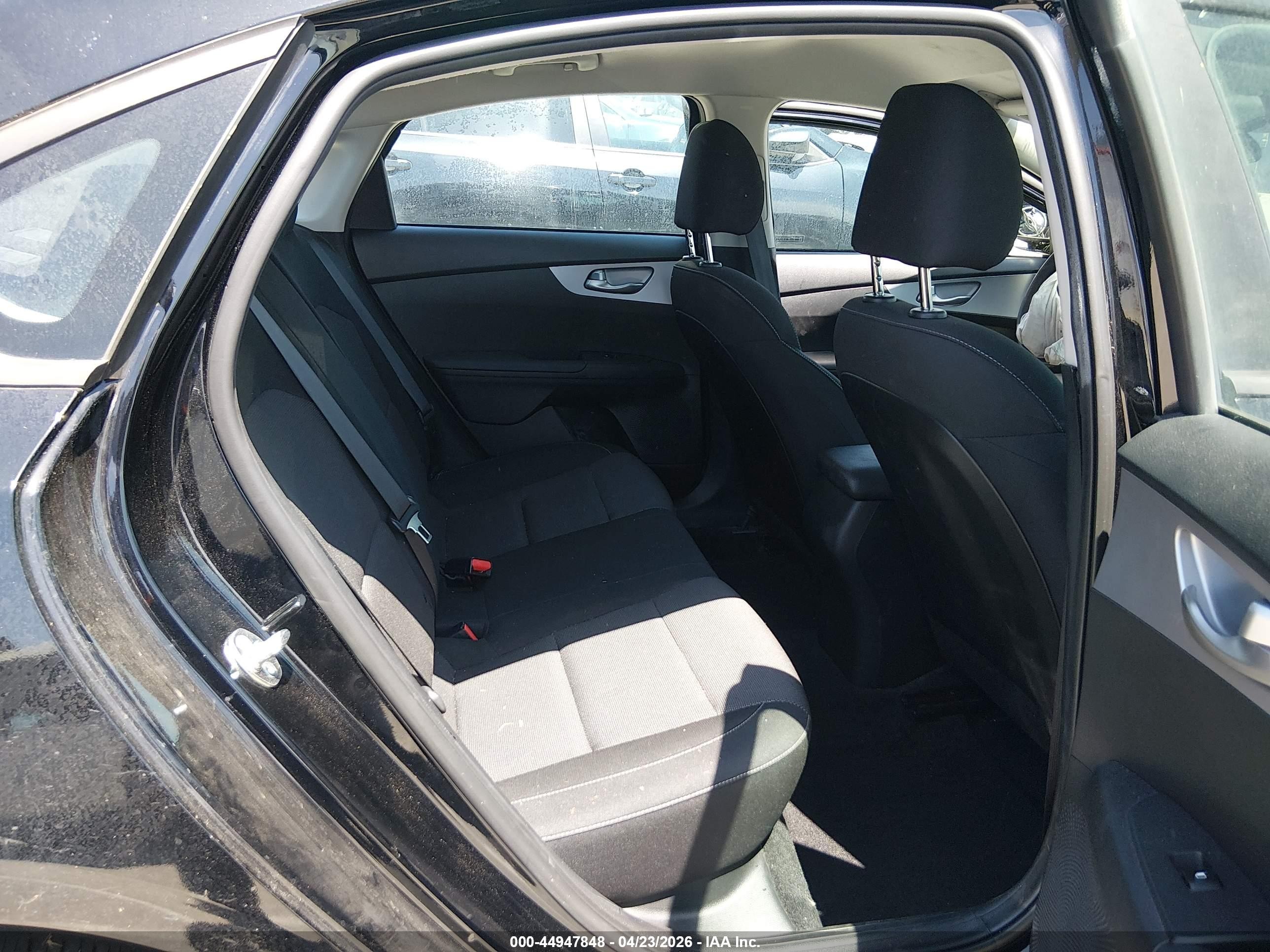 2024 Kia Forte Lxs Black vin: 3KPF24AD5RE730536