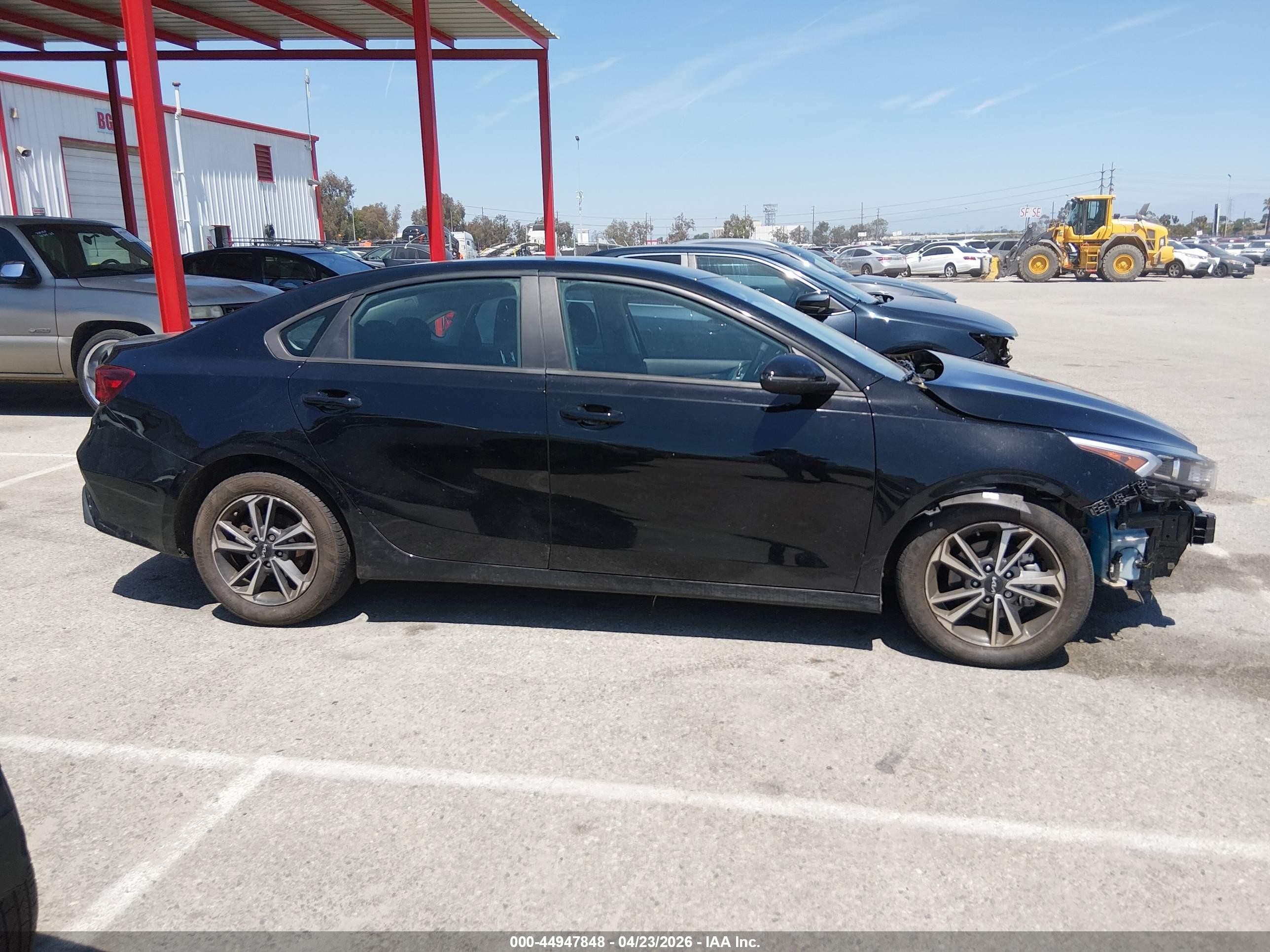 2024 Kia Forte Lxs Black vin: 3KPF24AD5RE730536