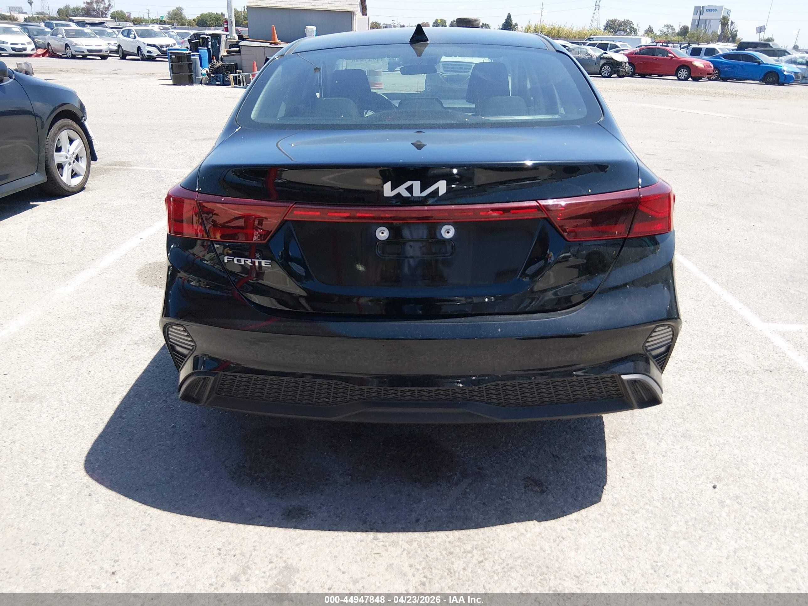 2024 Kia Forte Lxs Black vin: 3KPF24AD5RE730536