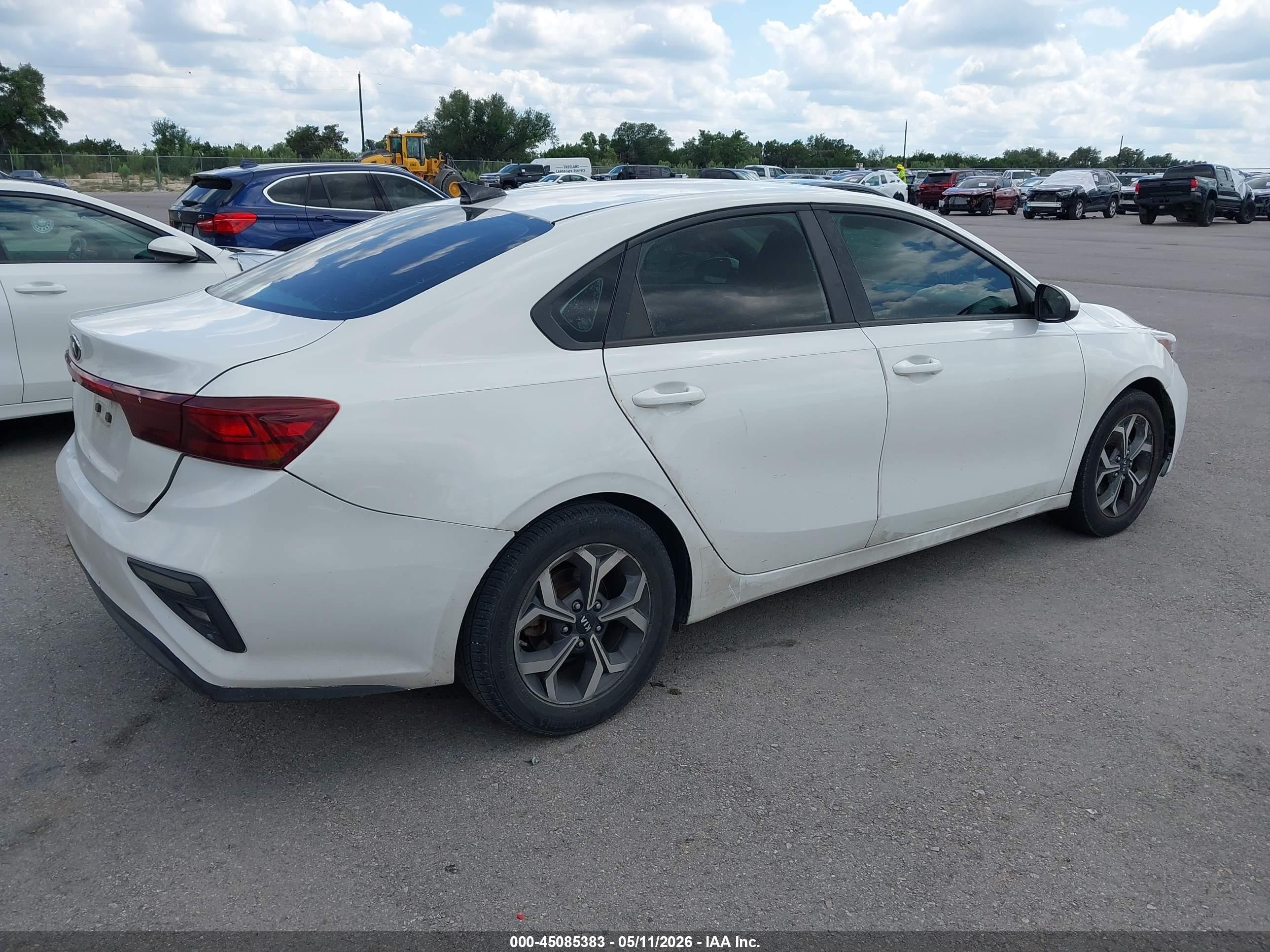 2019 Kia Forte Fe White vin: 3KPF24AD6KE007607