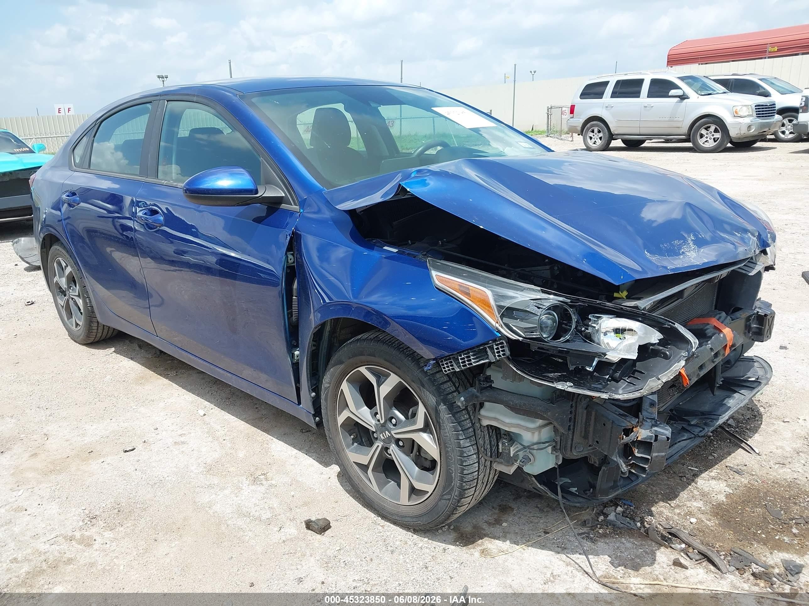 2019 Kia Forte Lxs Синий vin: 3KPF24AD6KE045886
