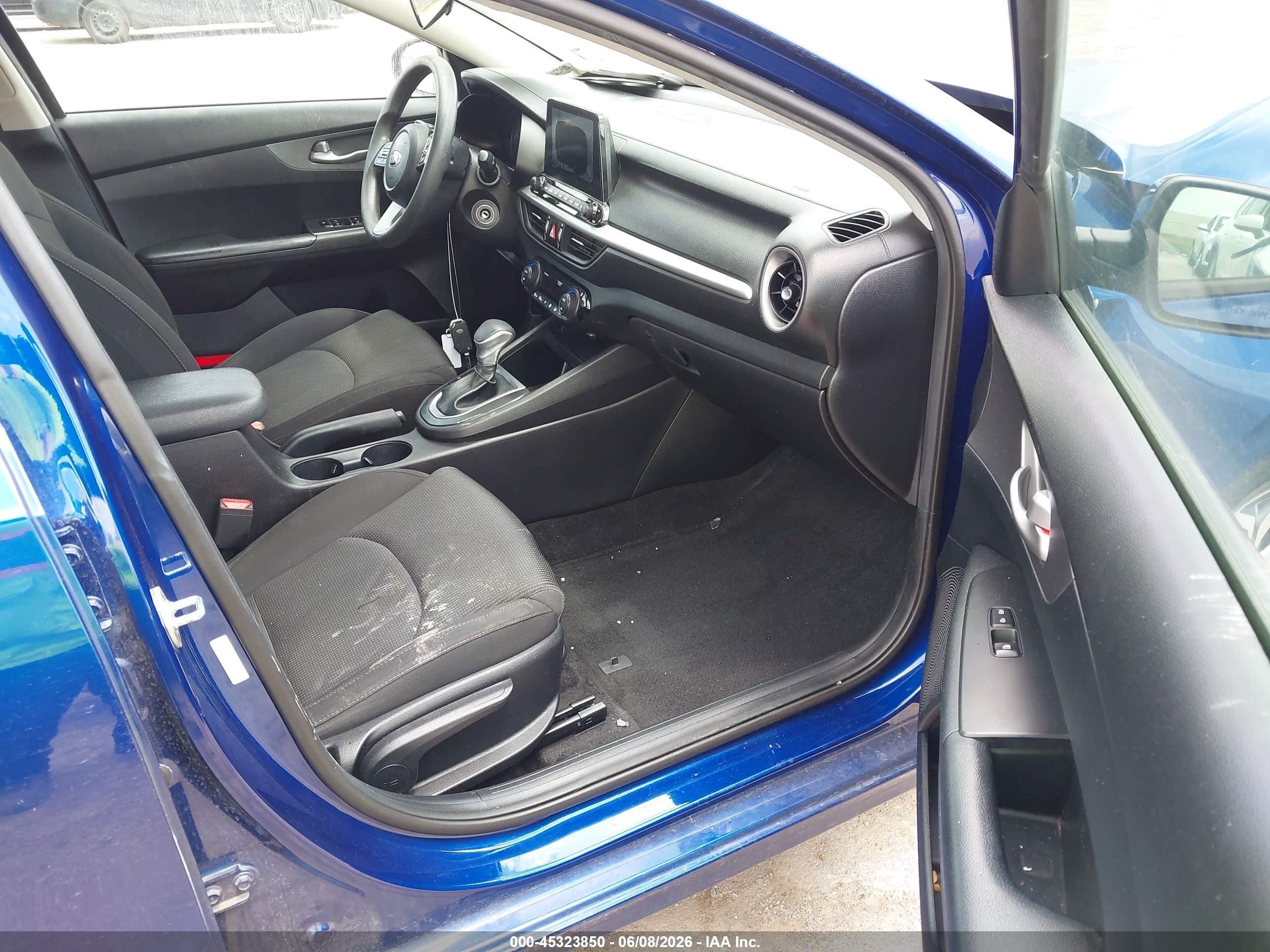 2019 Kia Forte Lxs Синий vin: 3KPF24AD6KE045886