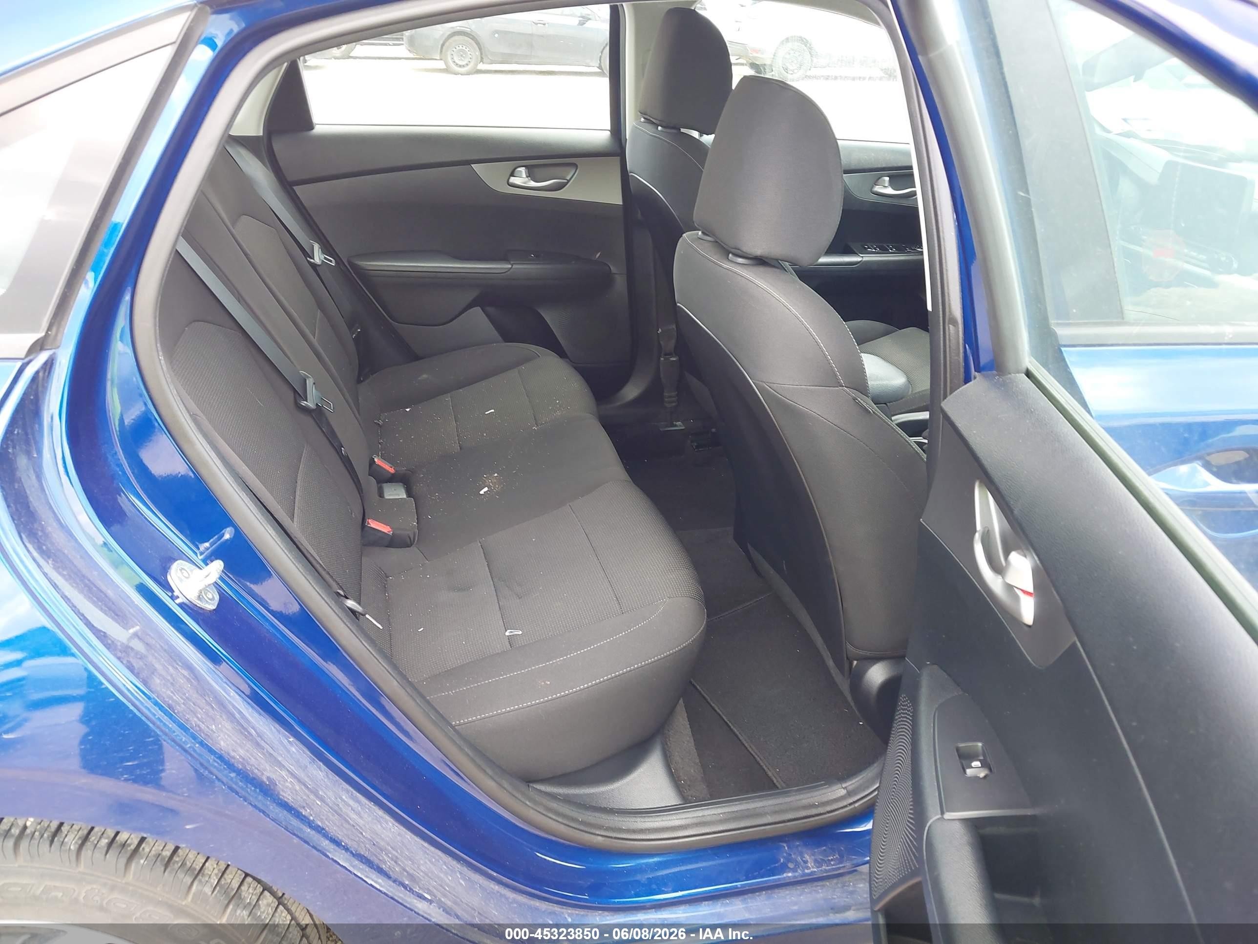 2019 Kia Forte Lxs Синий vin: 3KPF24AD6KE045886