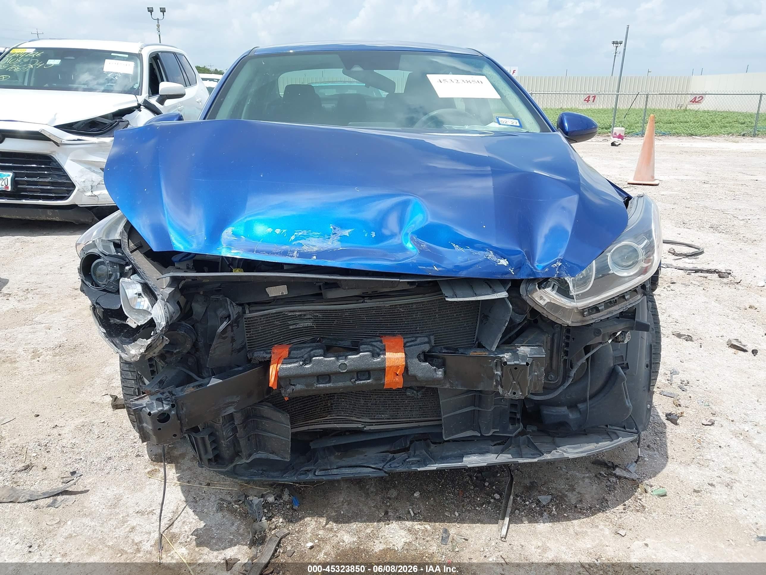 2019 Kia Forte Lxs Синий vin: 3KPF24AD6KE045886