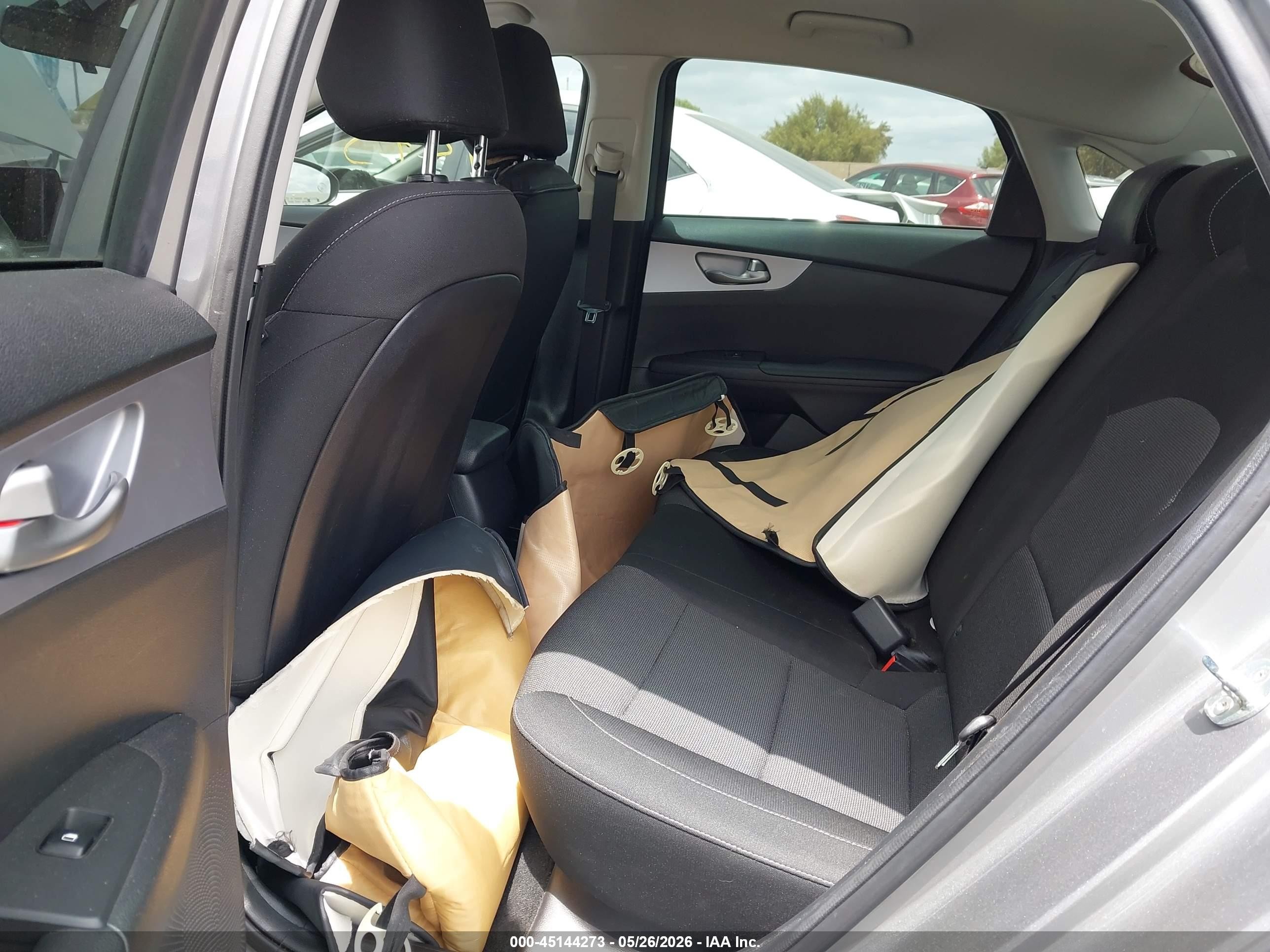 2022 Kia Forte Lxs Gray vin: 3KPF24AD6NE426982