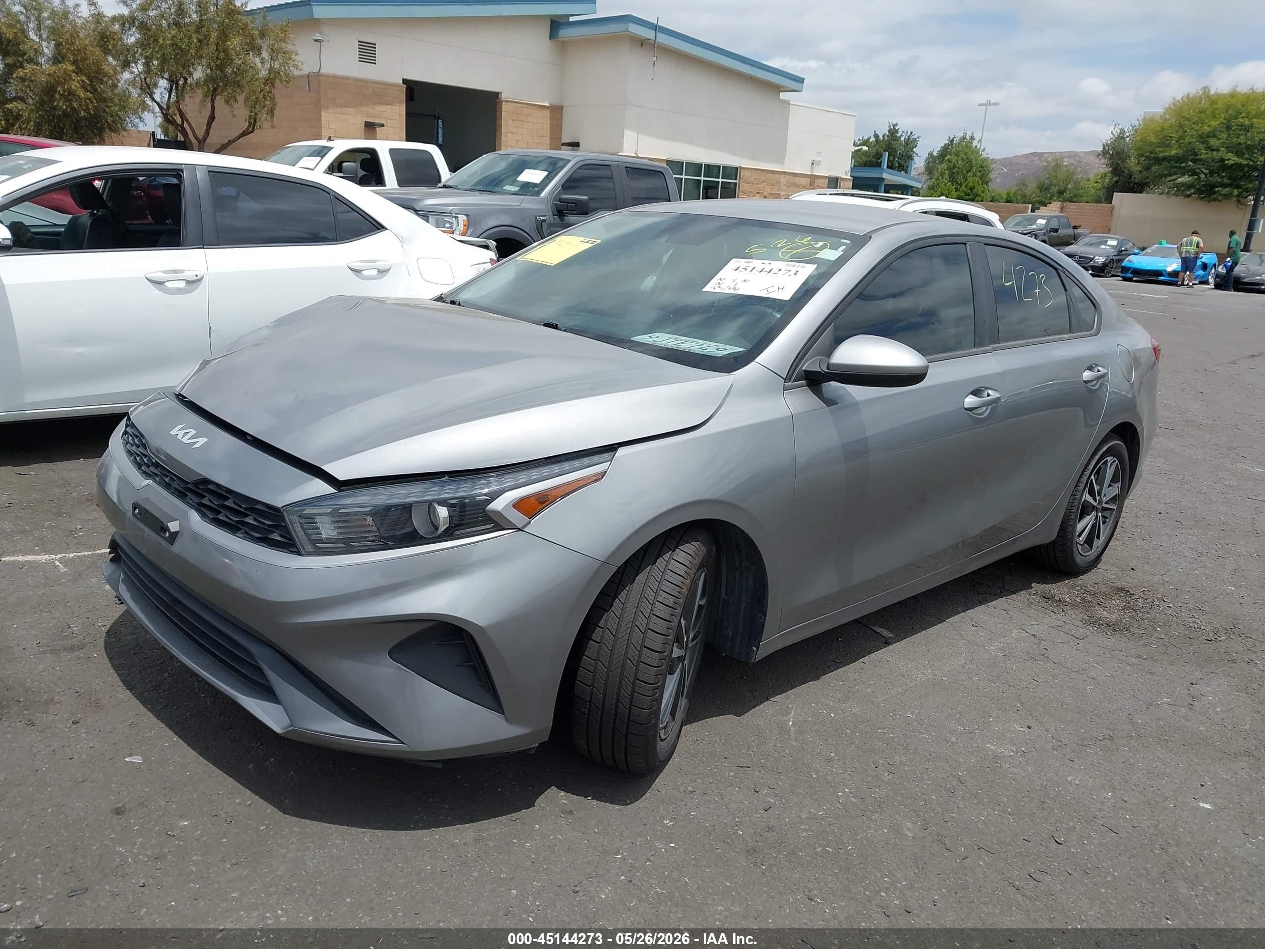 2022 Kia Forte Lxs Gray vin: 3KPF24AD6NE426982