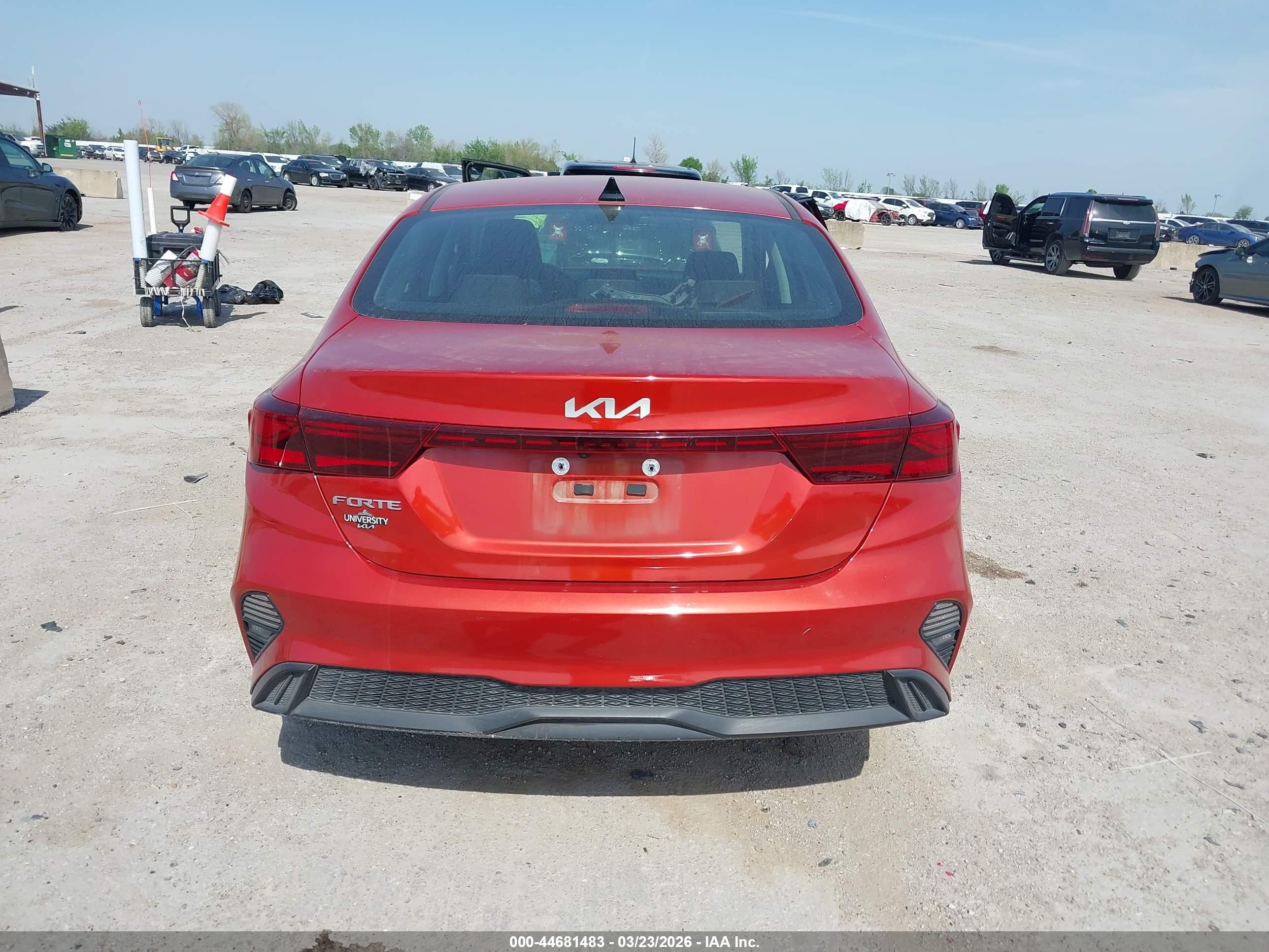 2023 Kia Forte Lxs Оранжевый vin: 3KPF24AD6PE651633