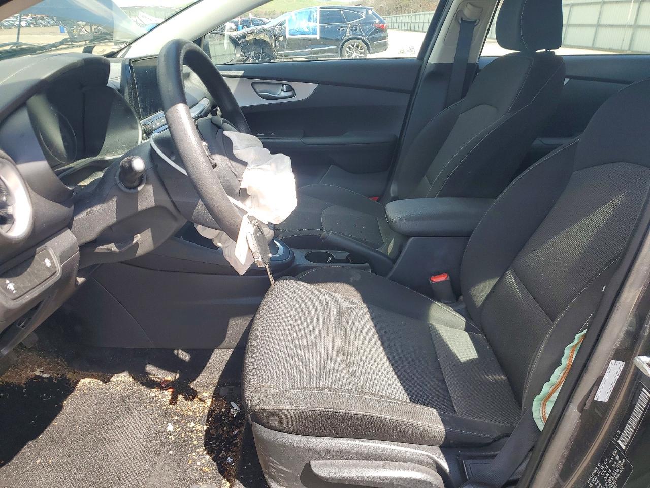 2023 Kia Forte Lx Charcoal vin: 3KPF24AD6PE677987