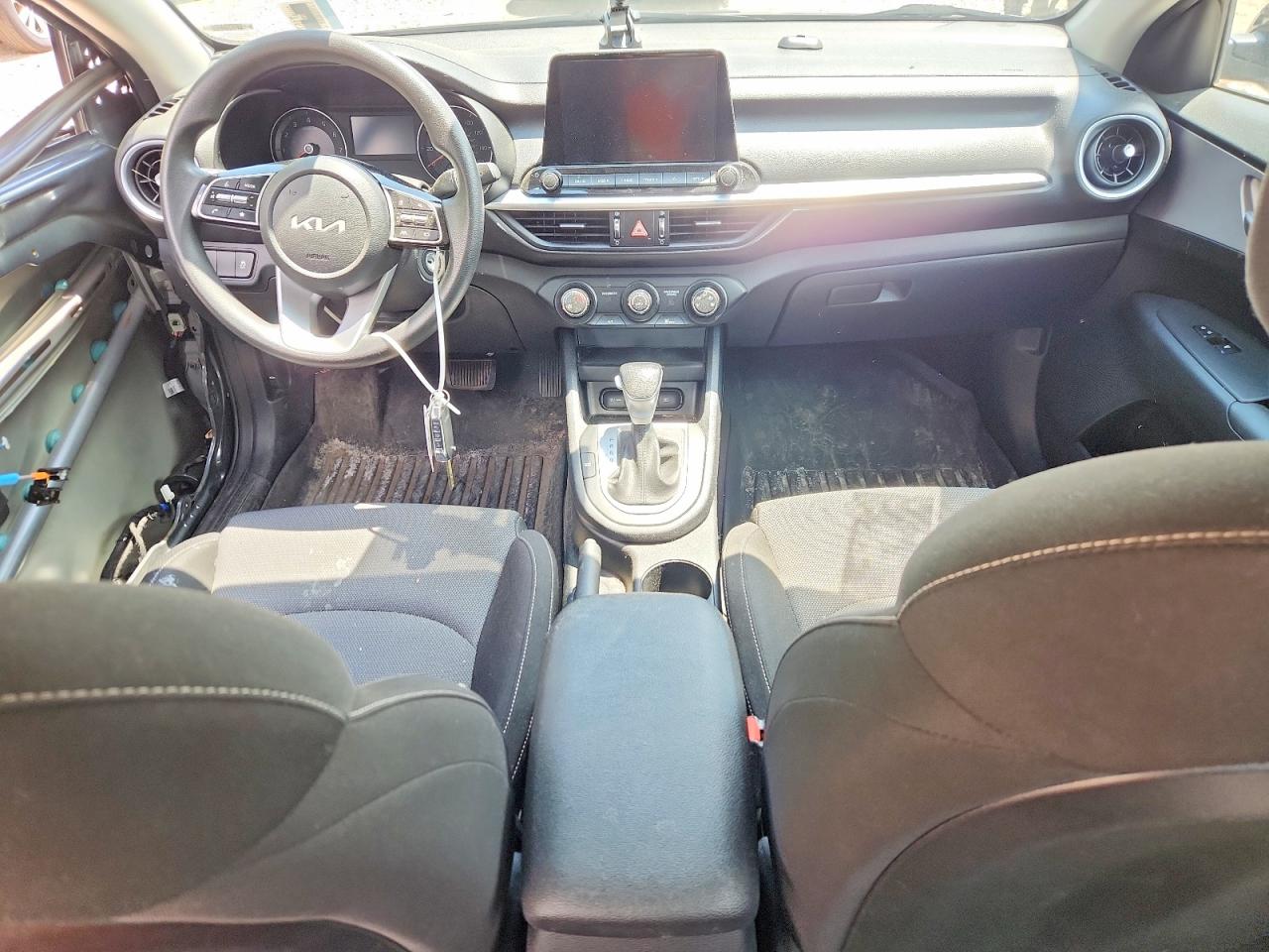 2024 Kia Forte Lxs Gray vin: 3KPF24AD6RE725247