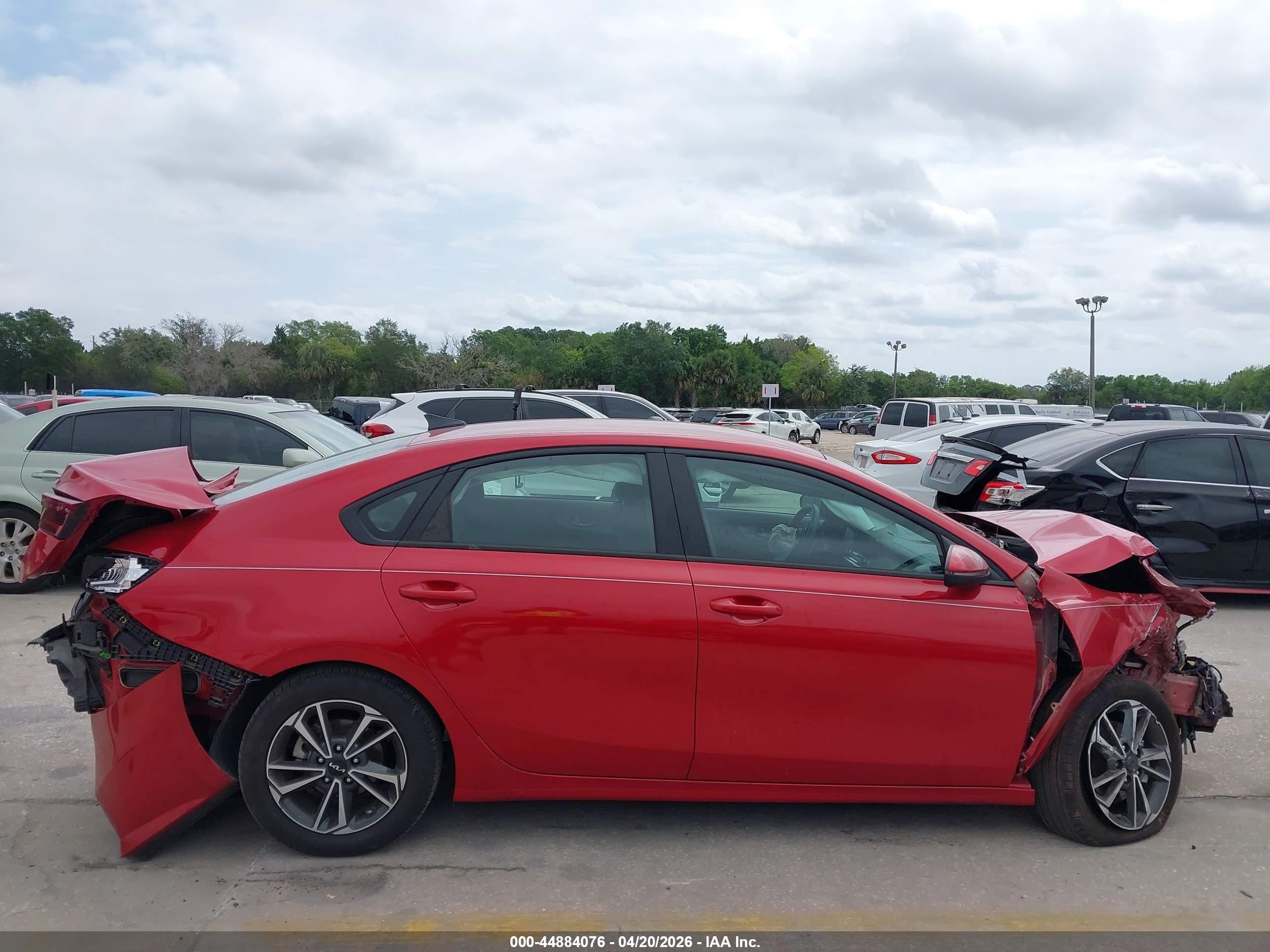 2024 Kia Forte Lx/lxs Burgundy vin: 3KPF24AD6RE775923