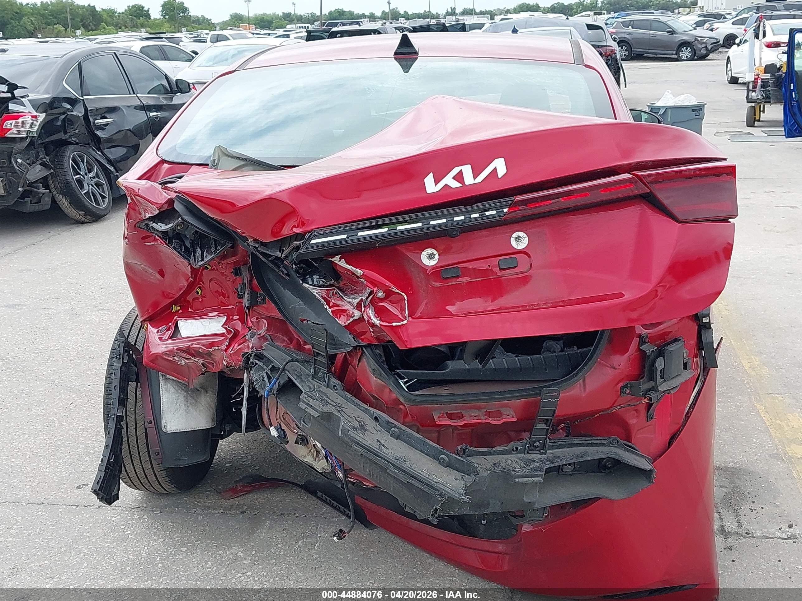 2024 Kia Forte Lx/lxs Burgundy vin: 3KPF24AD6RE775923