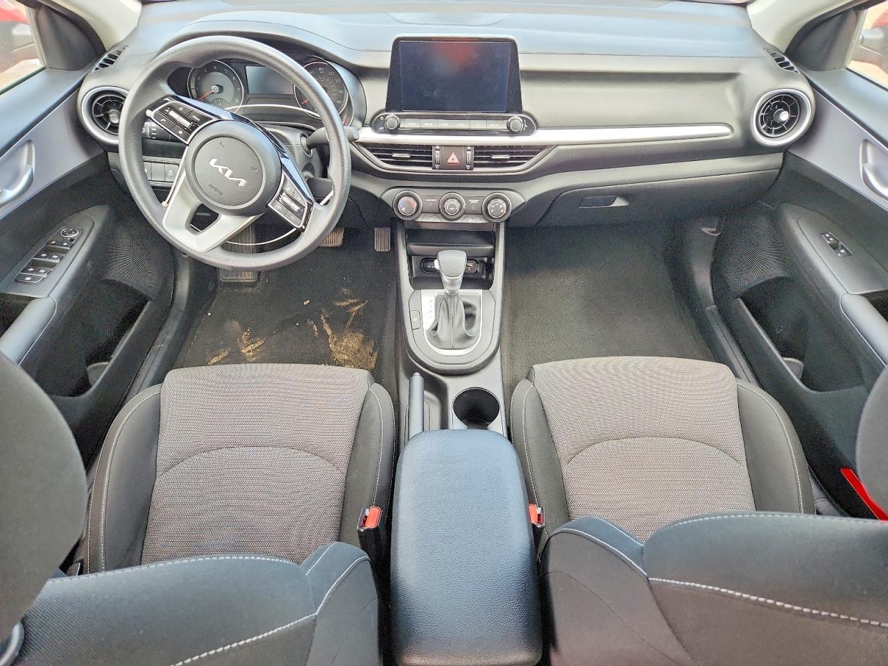 2024 Kia Forte Lxs Red vin: 3KPF24AD6RE803560