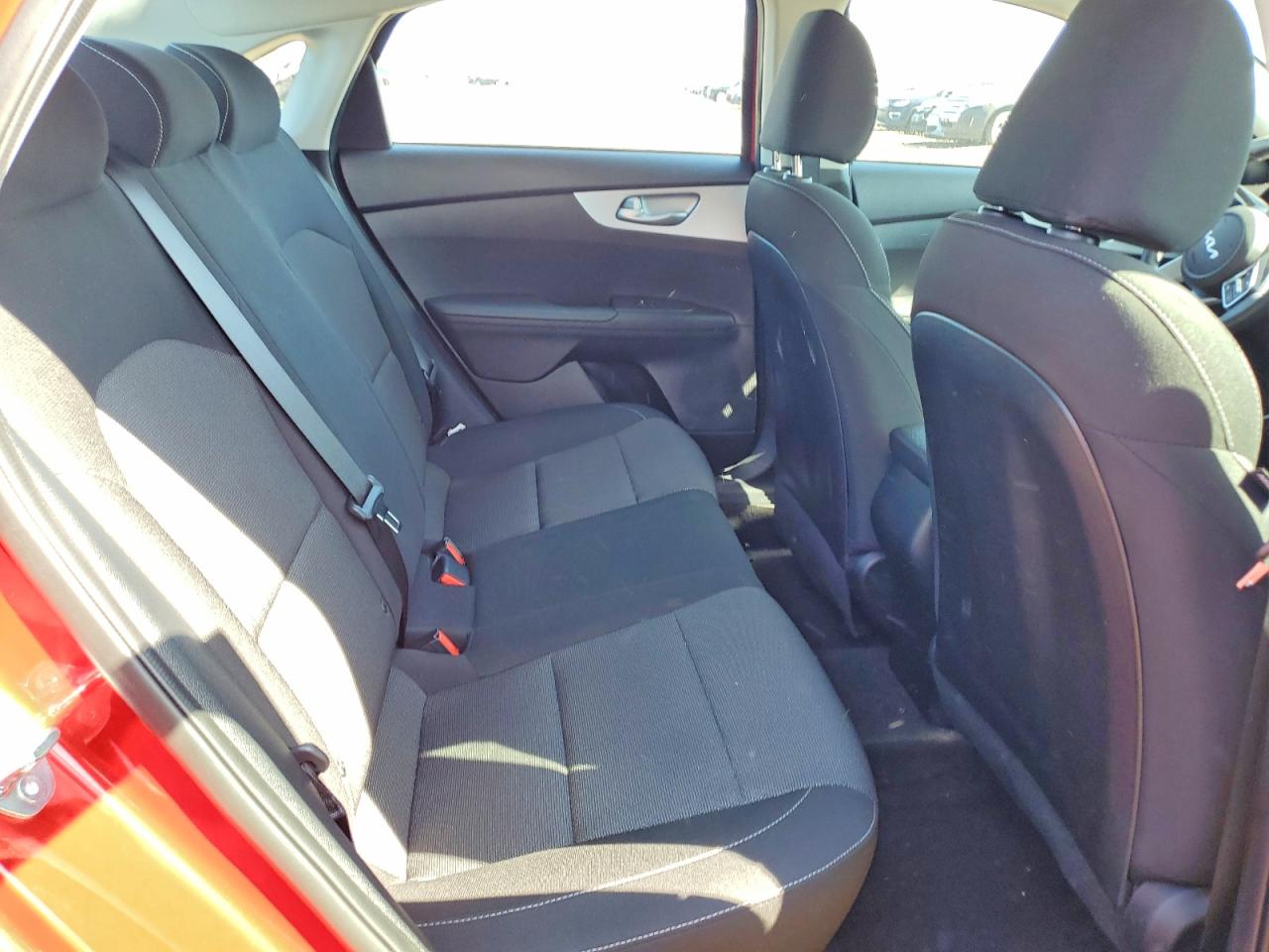 2024 Kia Forte Lxs Red vin: 3KPF24AD6RE803560