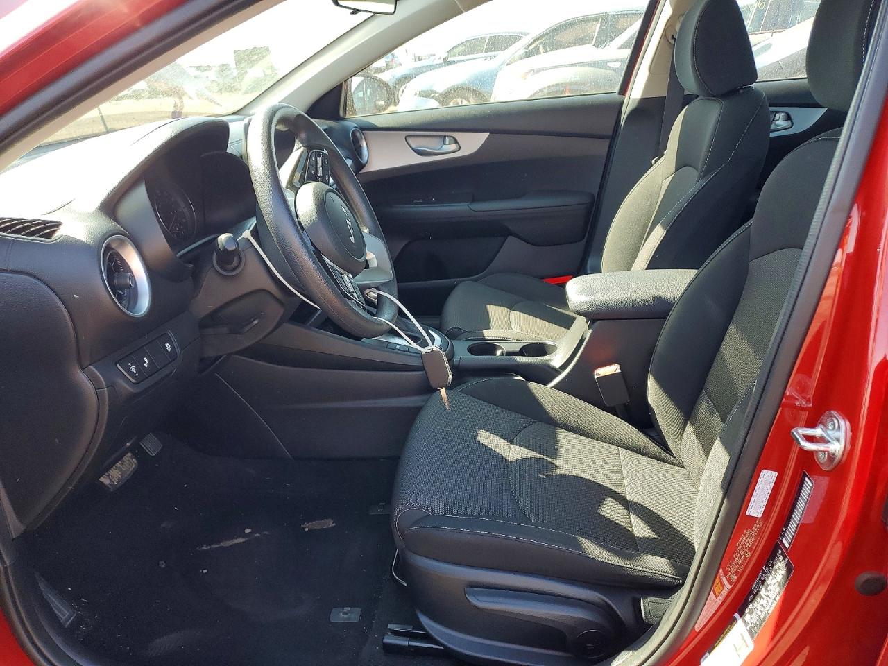 2024 Kia Forte Lxs Red vin: 3KPF24AD6RE803560