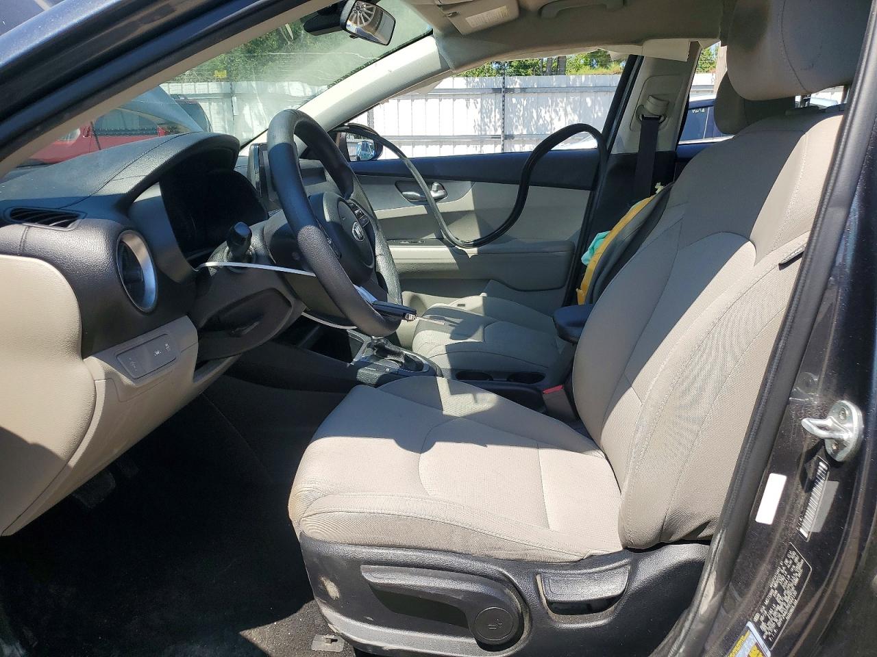 2019 Kia Forte Lxs Gray vin: 3KPF24AD7KE022150