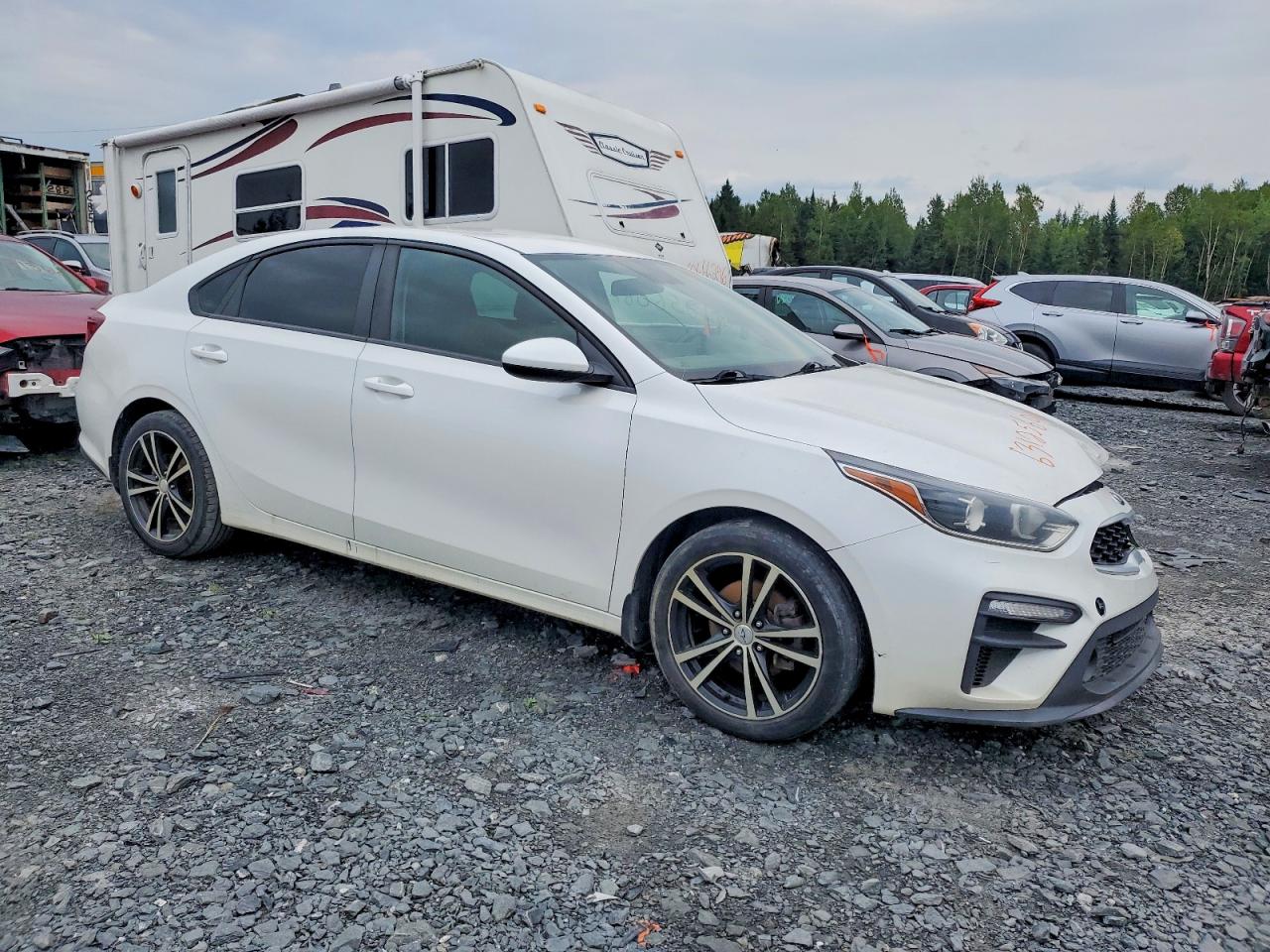 2019 Kia Forte Fe White vin: 3KPF24AD7KE077570