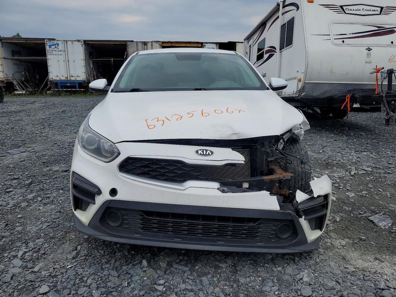 2019 Kia Forte Fe White vin: 3KPF24AD7KE077570
