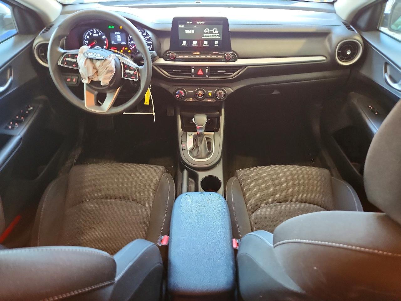 2021 Kia Forte Lxs Silver vin: 3KPF24AD7ME266822