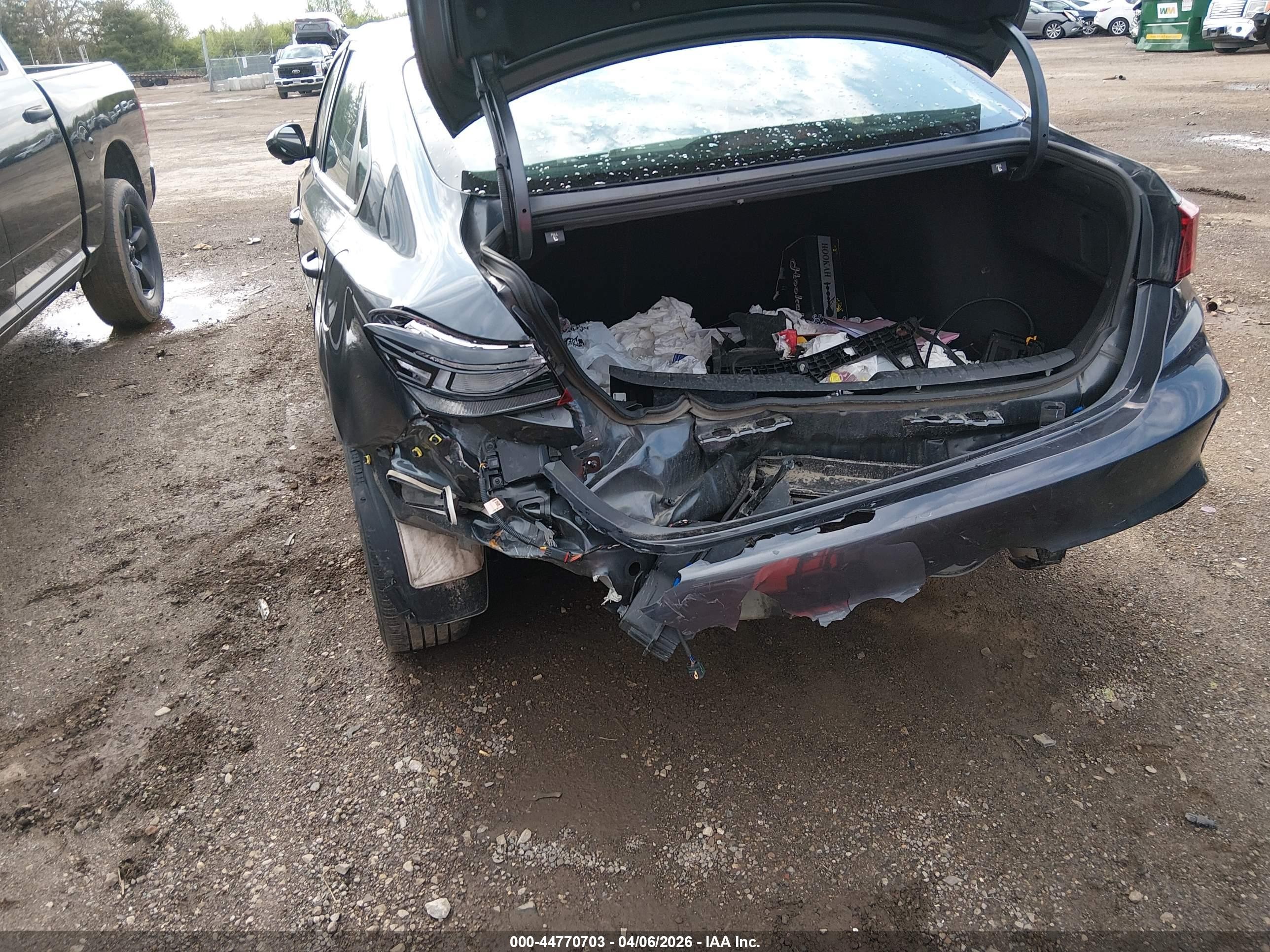 2023 Kia Forte Lxs Gray vin: 3KPF24AD7PE670868