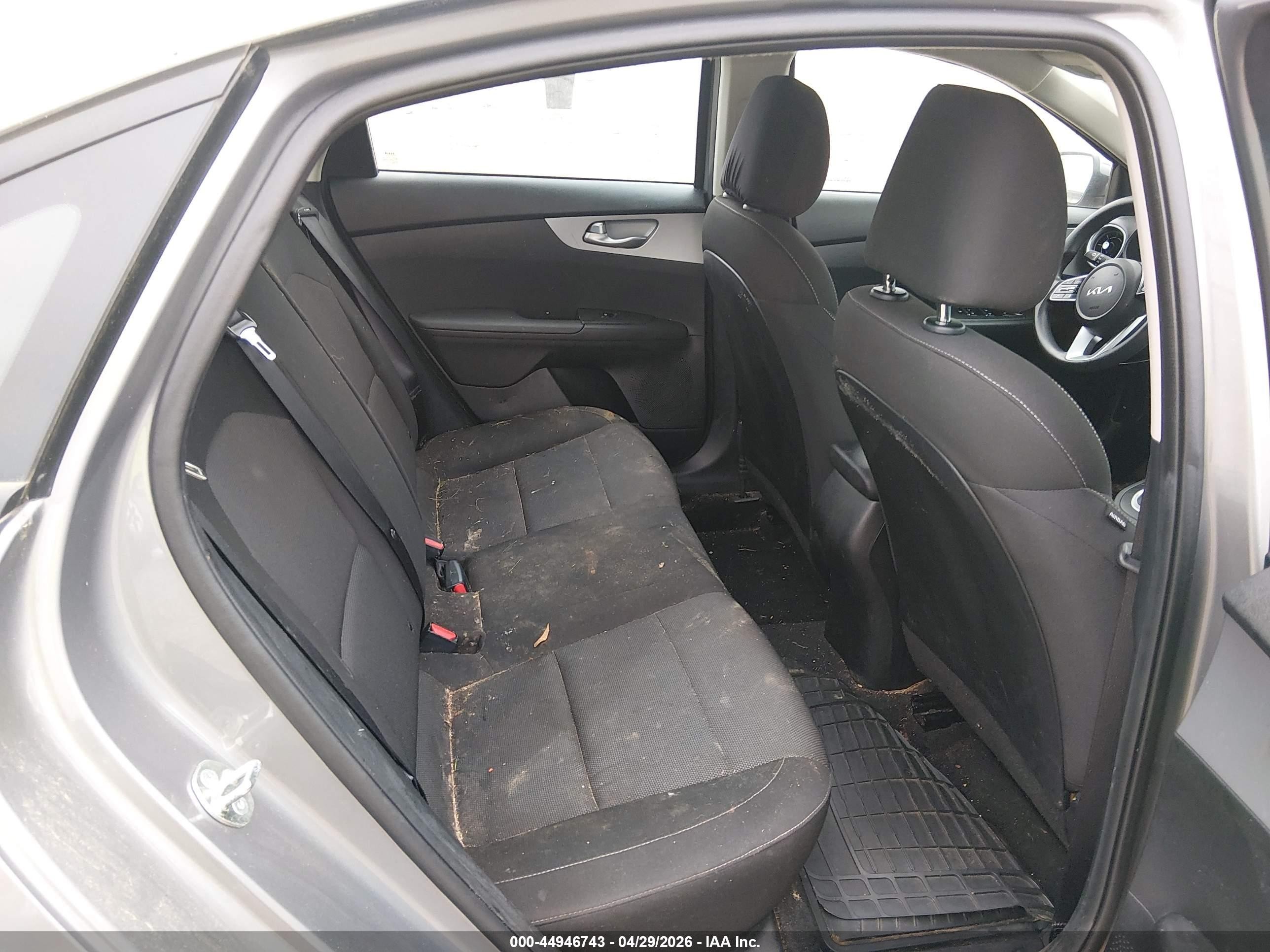2024 Kia Forte Lxs Gray vin: 3KPF24AD7RE728688