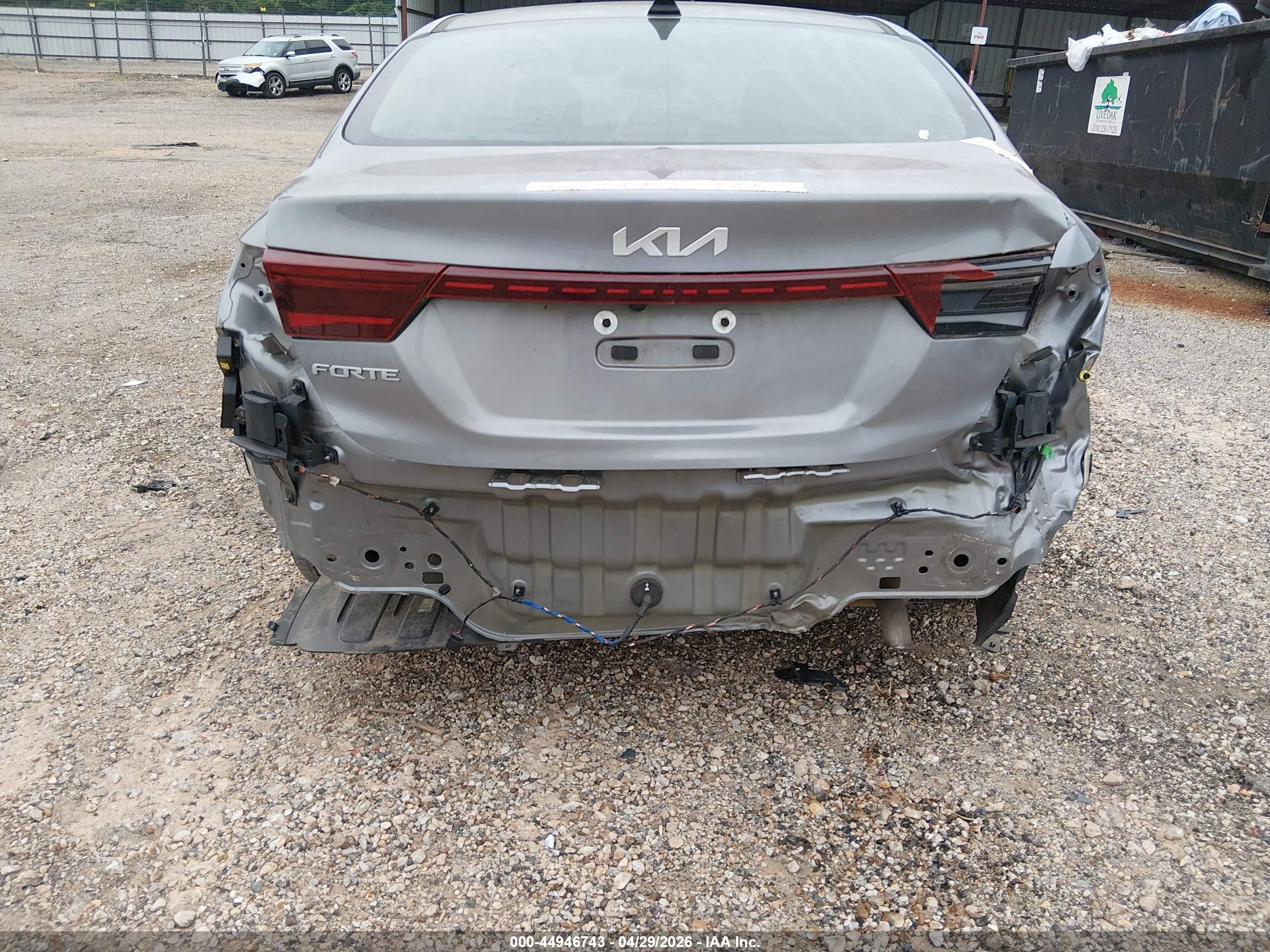 2024 Kia Forte Lxs Gray vin: 3KPF24AD7RE728688