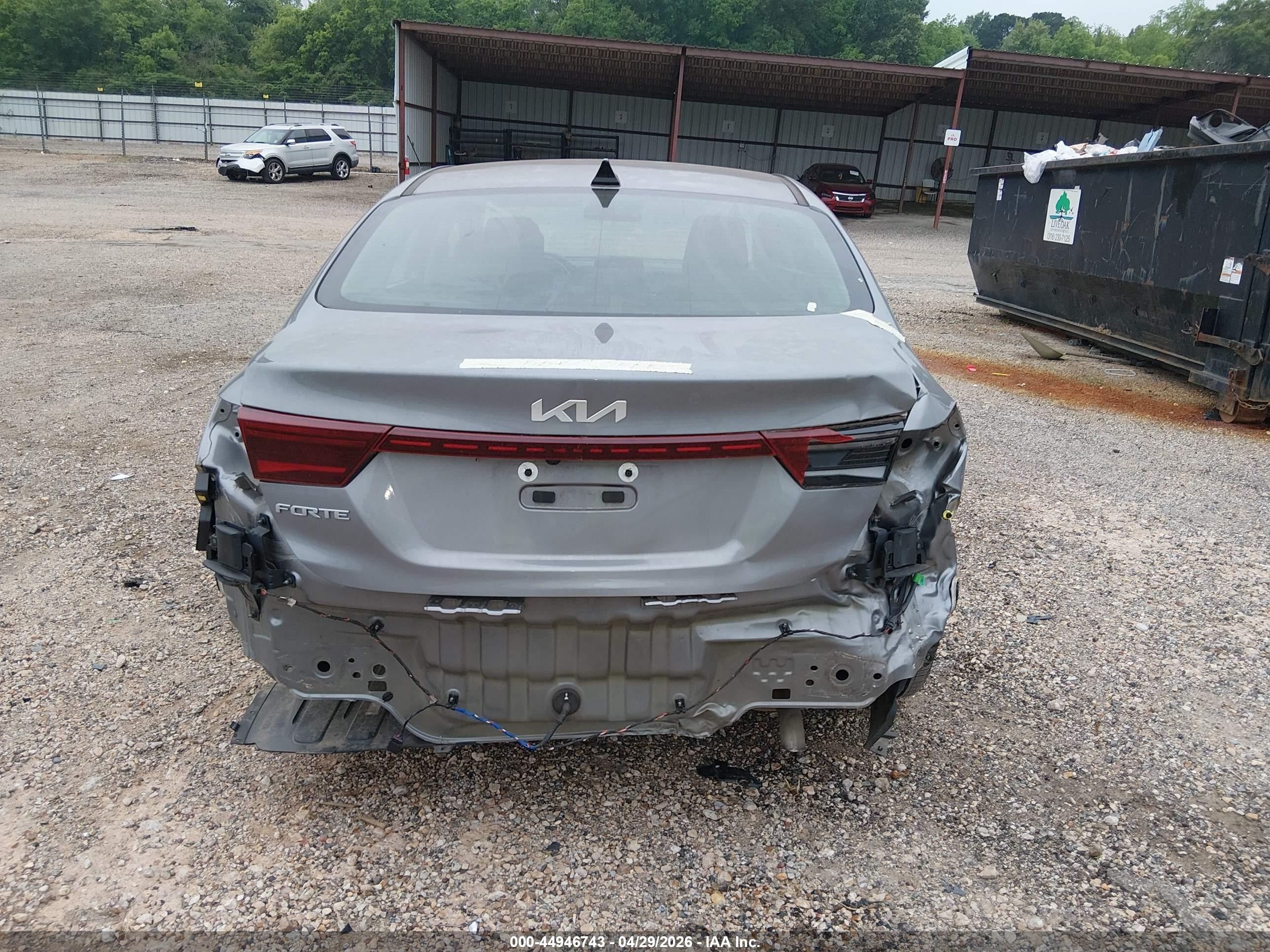 2024 Kia Forte Lxs Gray vin: 3KPF24AD7RE728688