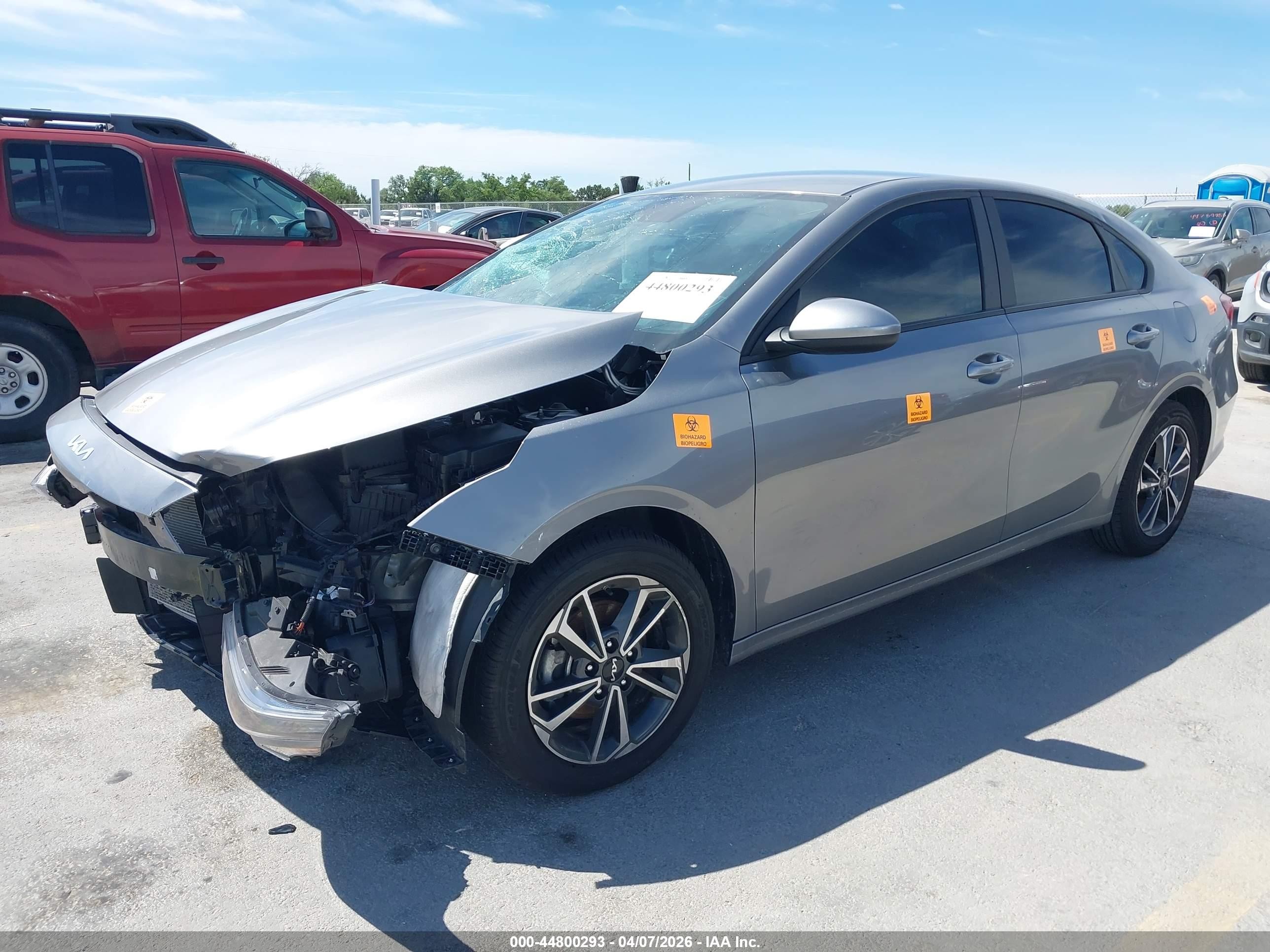 2024 Kia Forte Lxs Gray vin: 3KPF24AD7RE770049