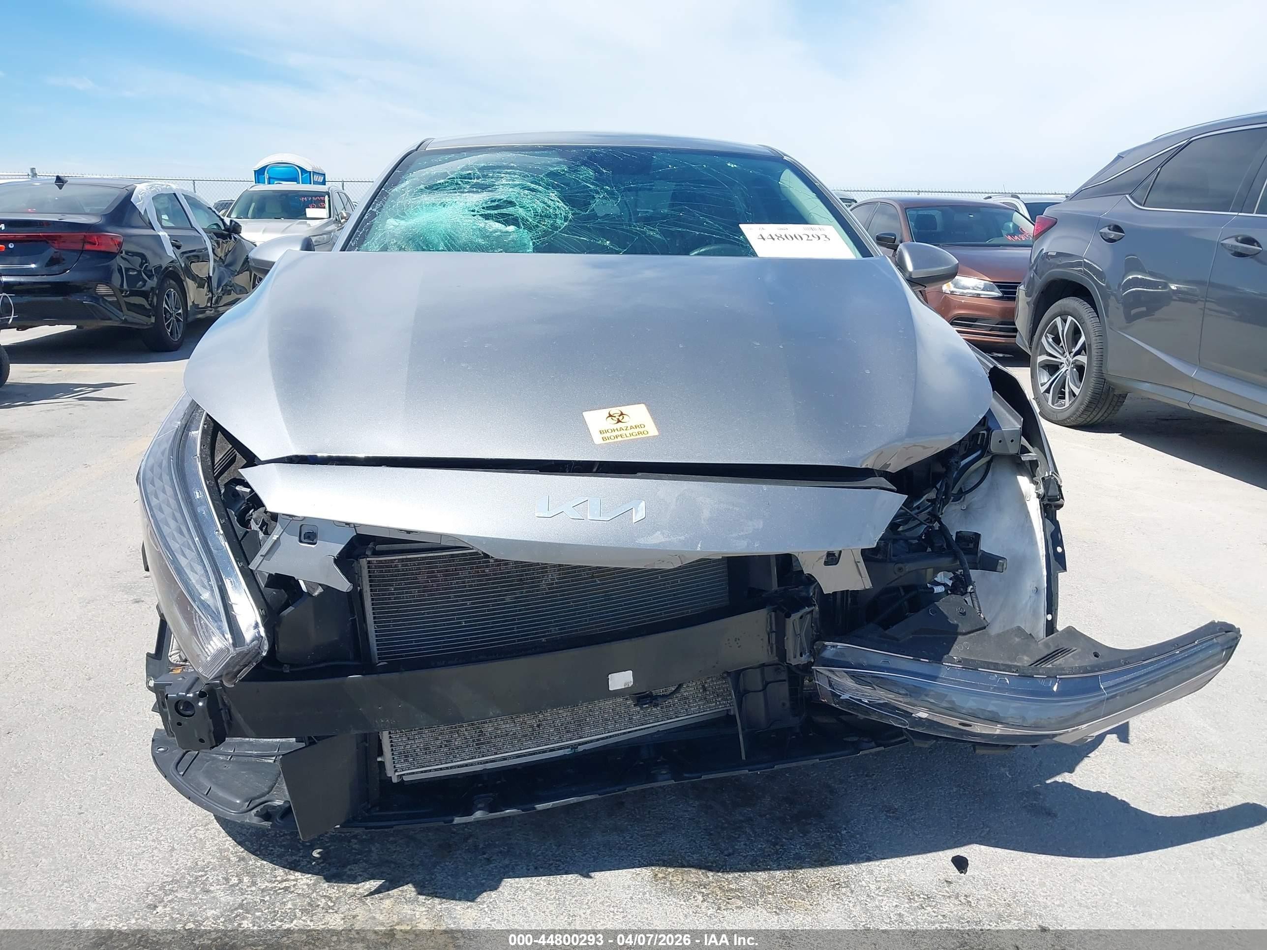2024 Kia Forte Lxs Gray vin: 3KPF24AD7RE770049