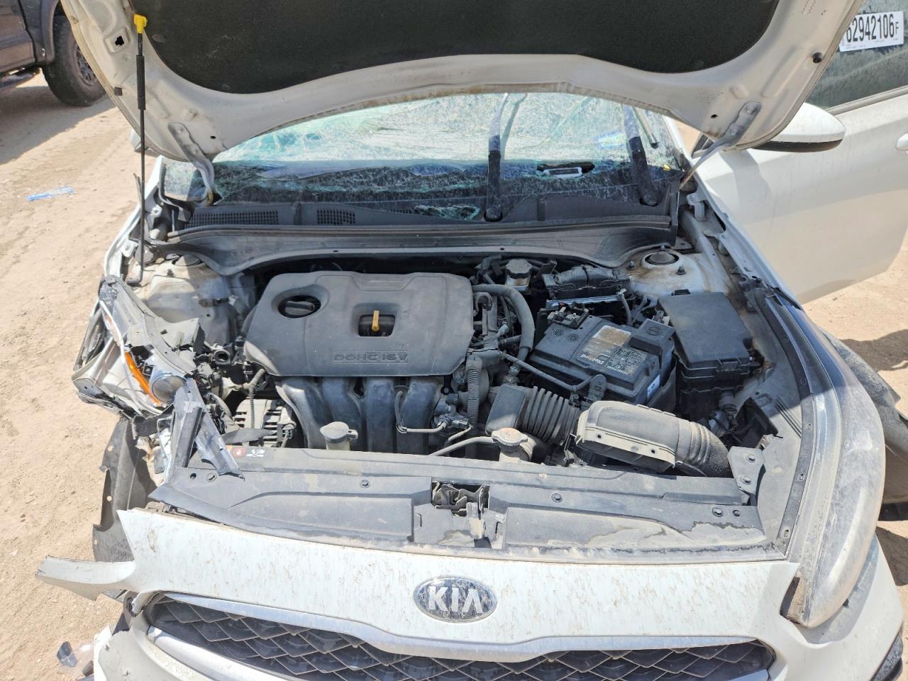 2020 Kia Forte Lxs White vin: 3KPF24AD8LE239630