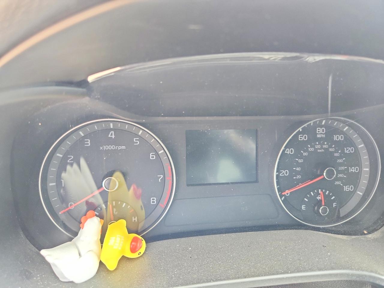 2020 Kia Forte Lxs White vin: 3KPF24AD8LE239630