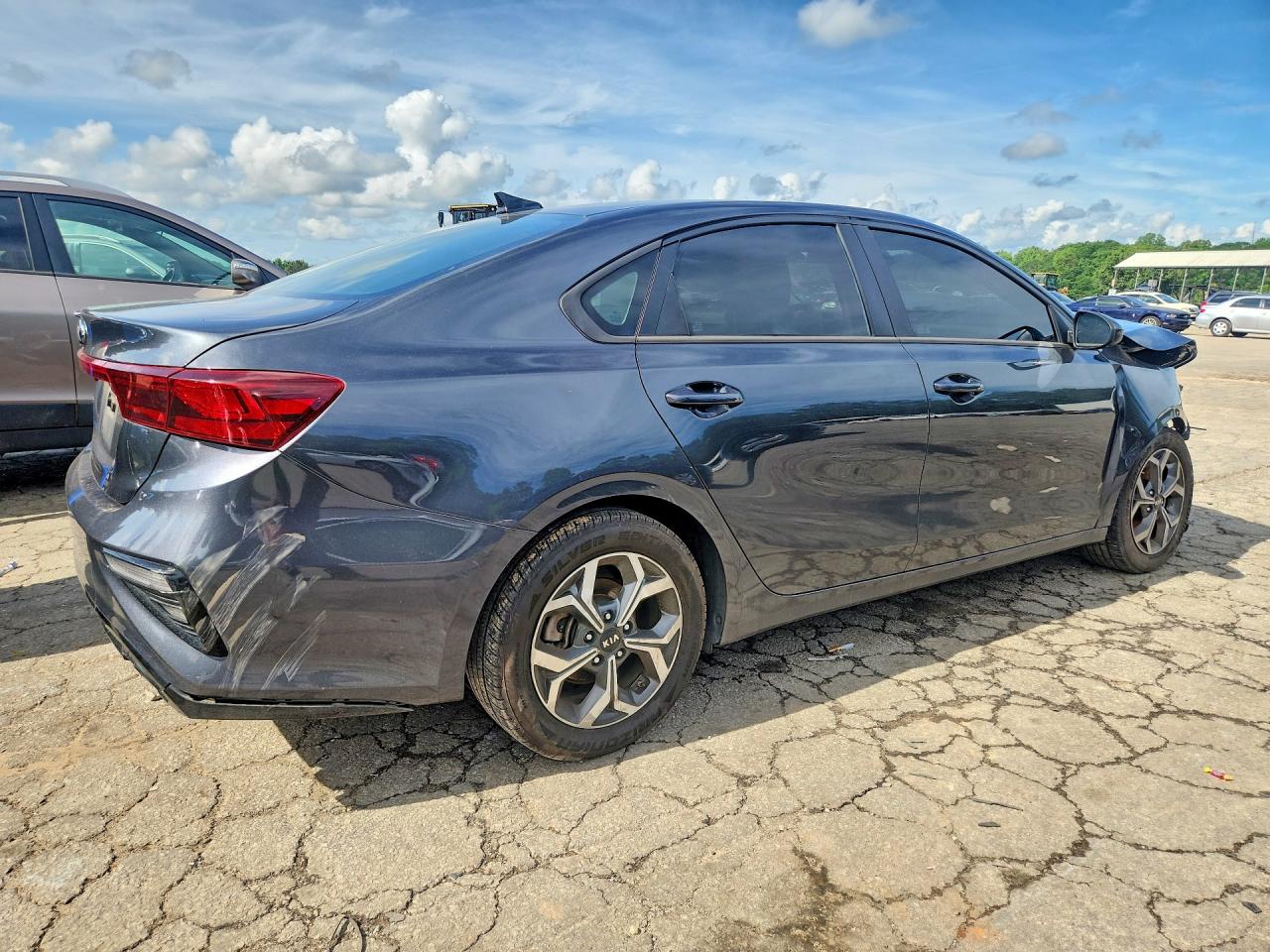 2020 Kia Forte Lxs Gray vin: 3KPF24AD8LE251812