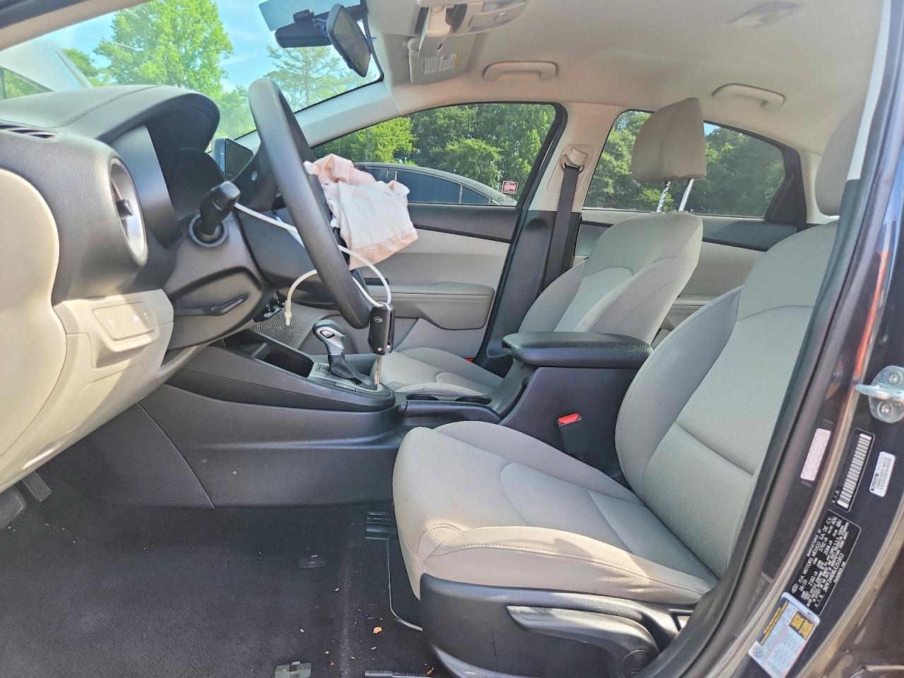 2020 Kia Forte Lxs Gray vin: 3KPF24AD8LE251812