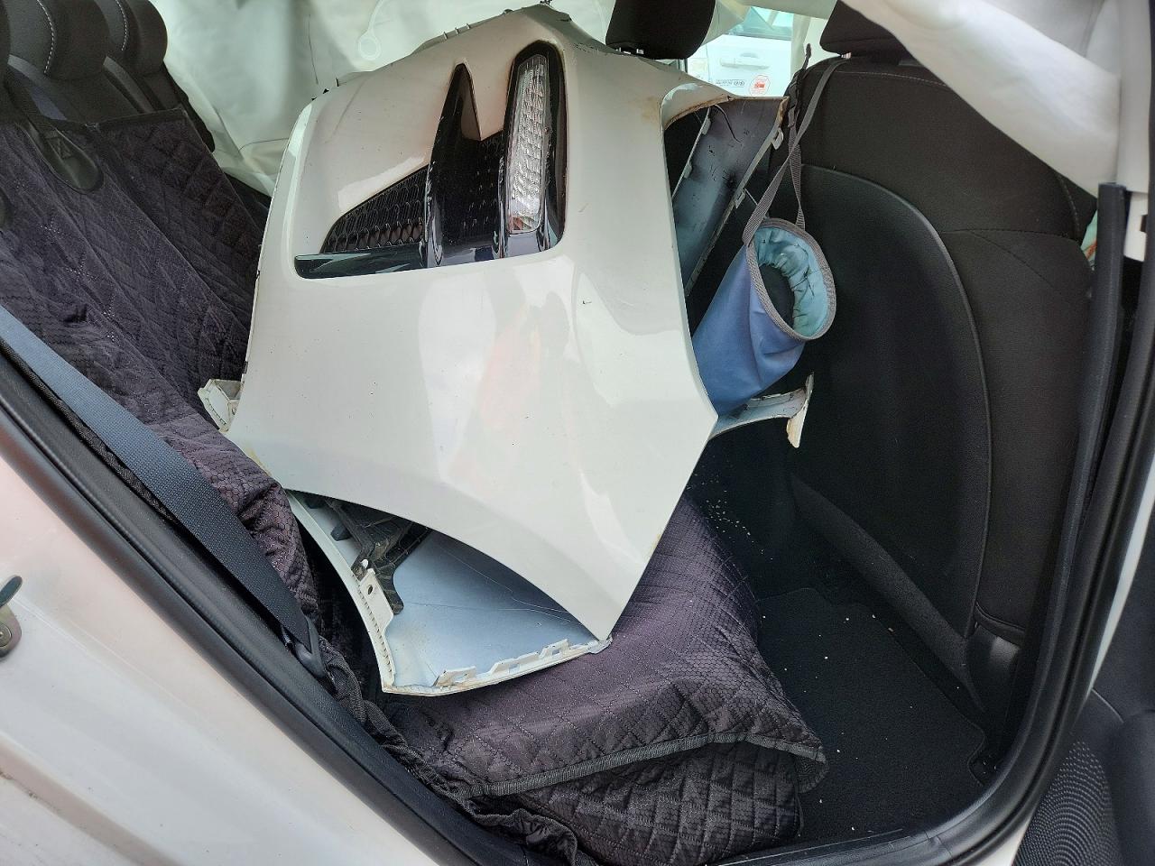2021 Kia Forte Lxs White vin: 3KPF24AD8ME268952