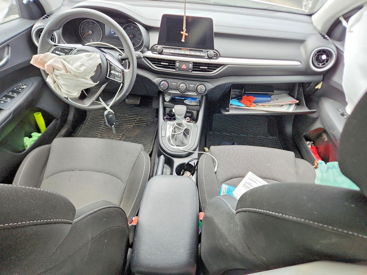2021 Kia Forte Lxs White vin: 3KPF24AD8ME268952