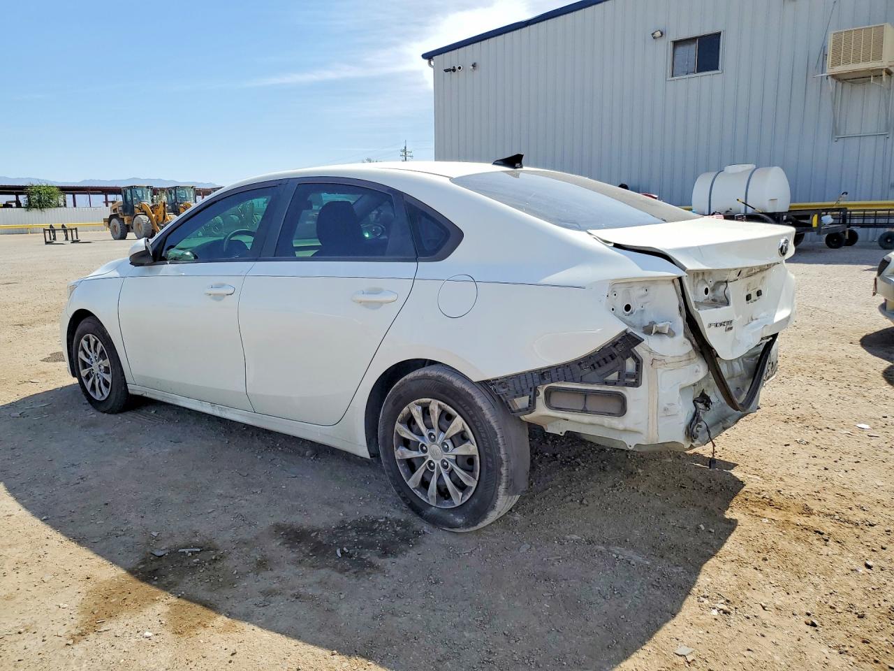 2021 Kia Forte Fe White vin: 3KPF24AD8ME275951