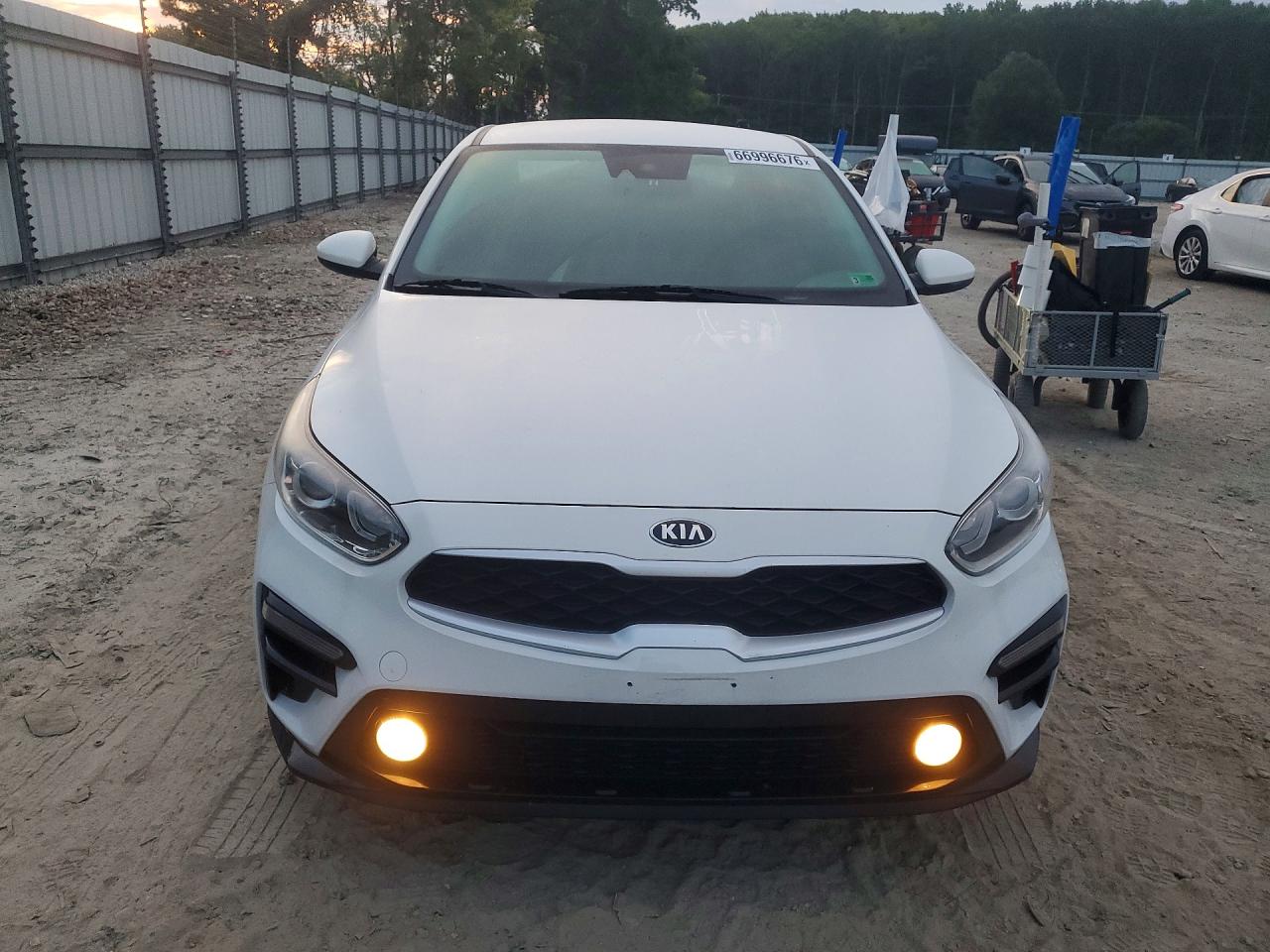 2021 Kia Forte Lxs White vin: 3KPF24AD8ME312366