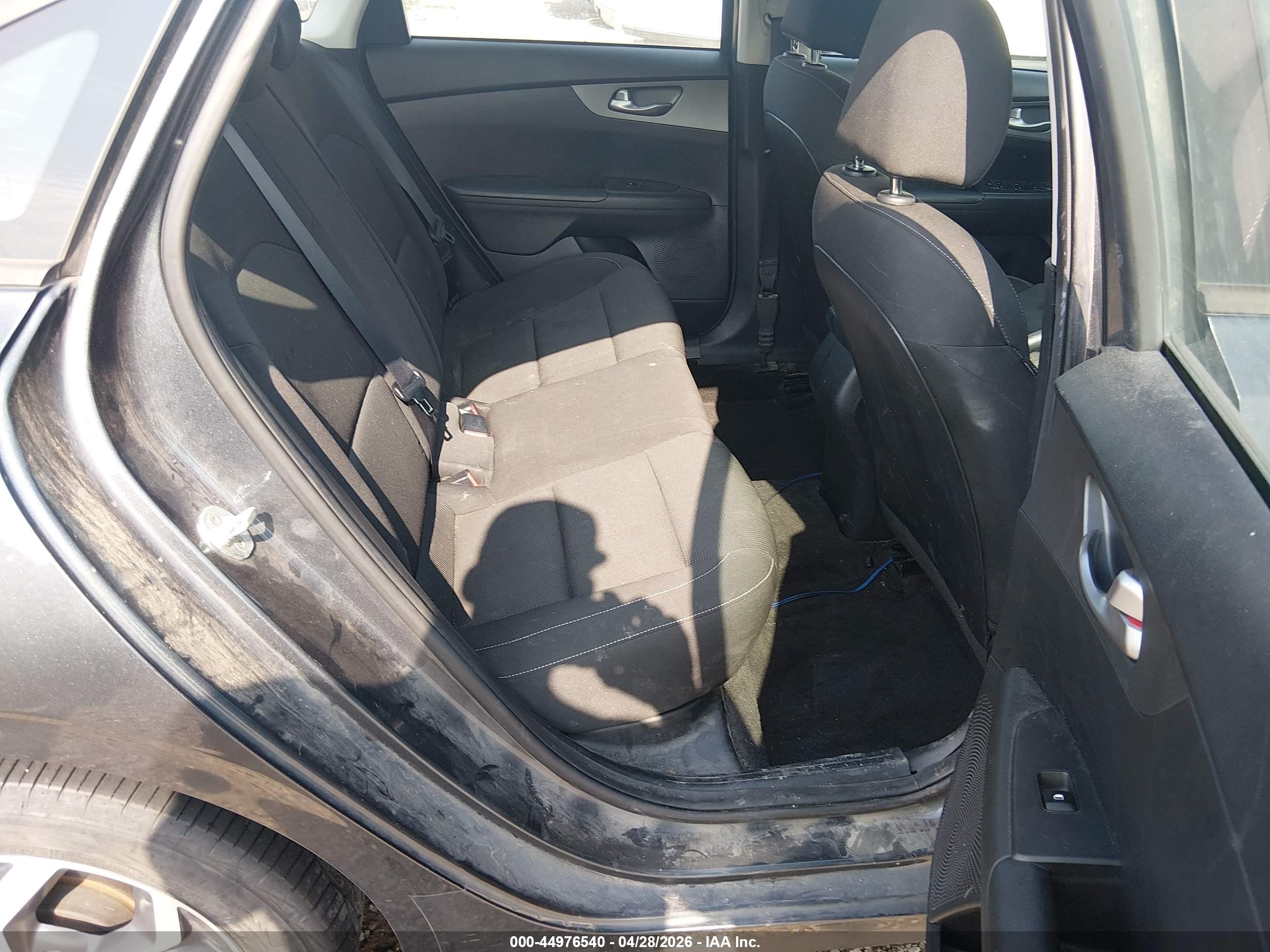 2021 Kia Forte Lxs Gray vin: 3KPF24AD8ME376617