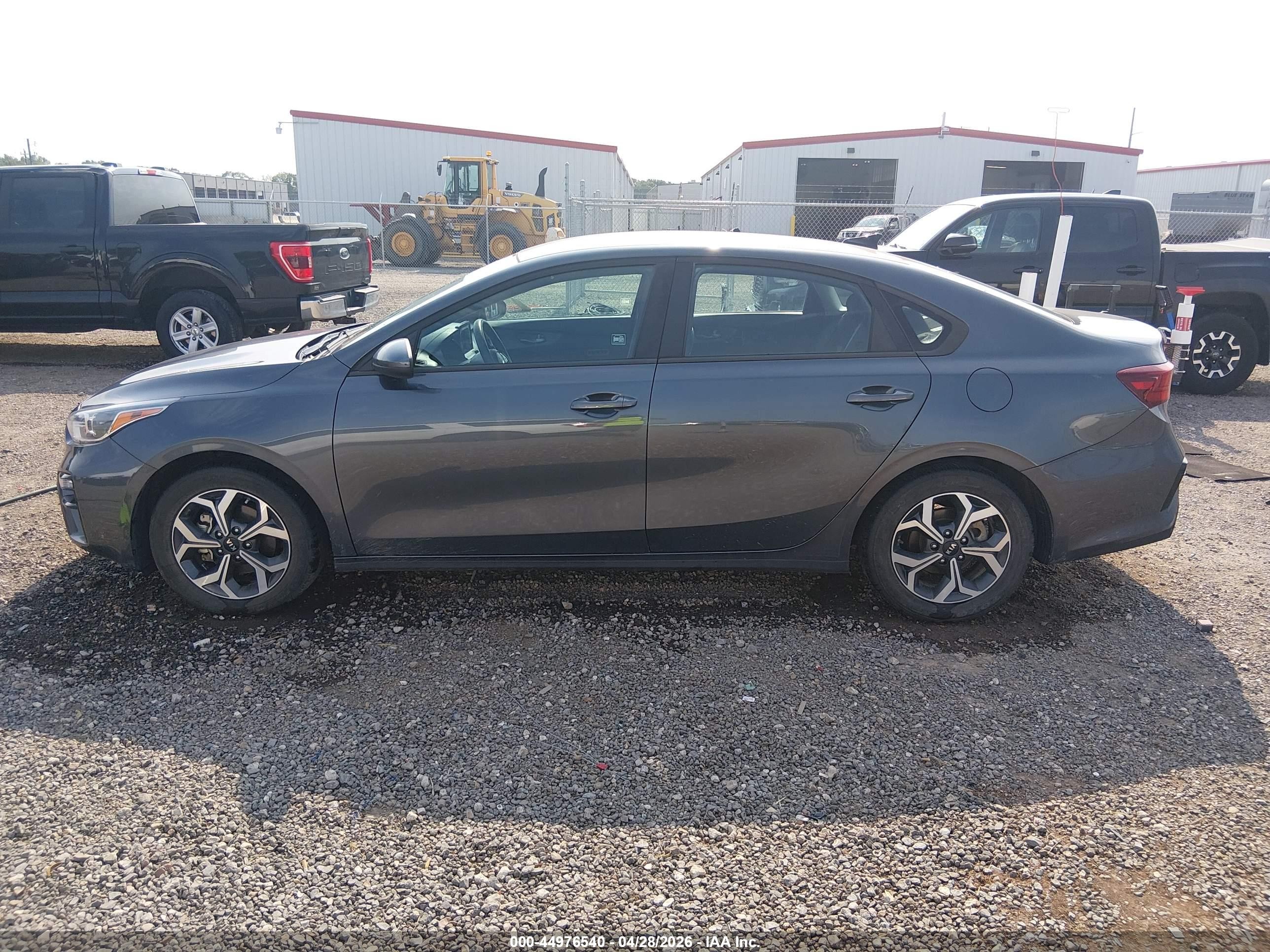2021 Kia Forte Lxs Gray vin: 3KPF24AD8ME376617