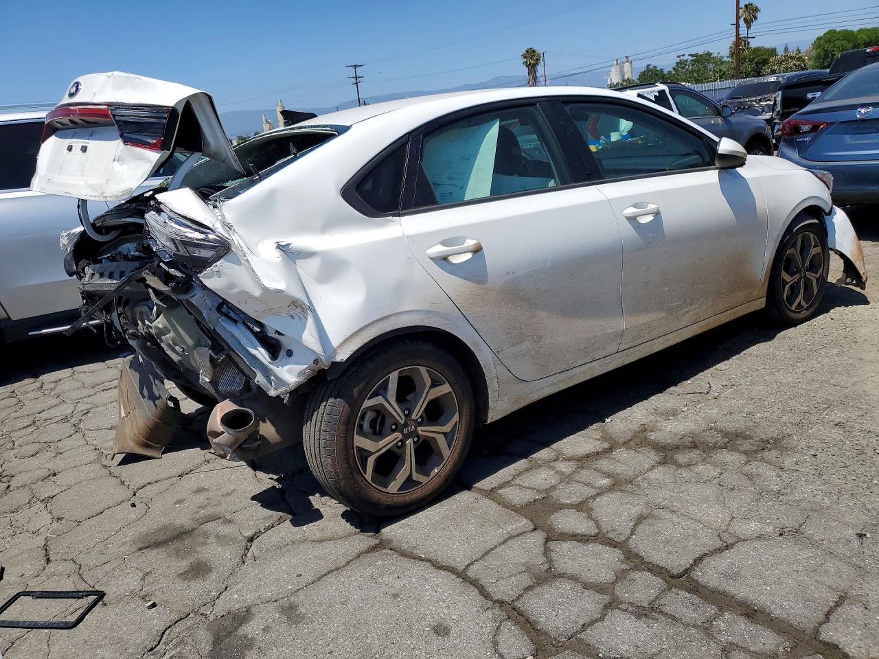 2021 Kia Forte Lxs White vin: 3KPF24AD8ME403301