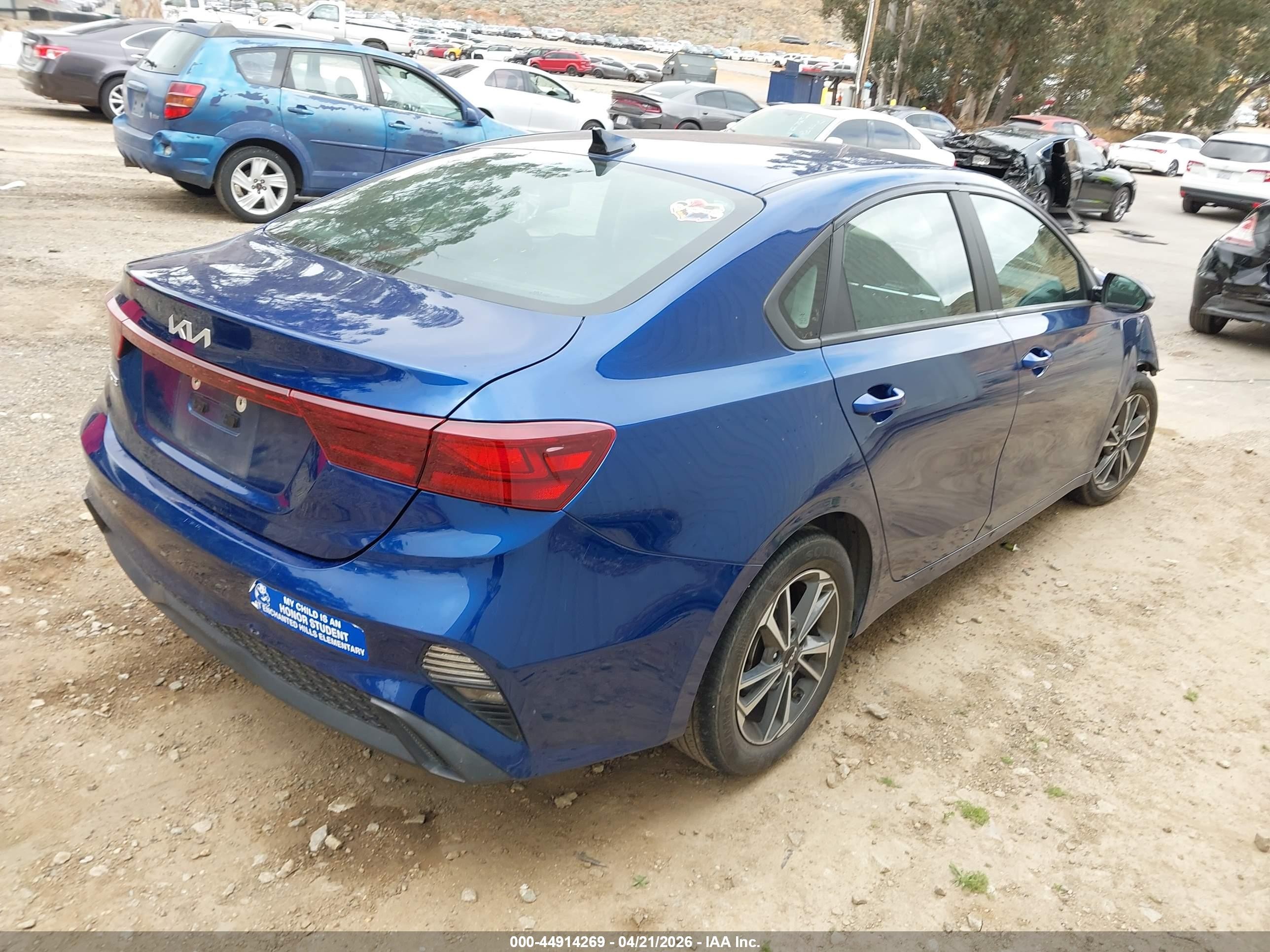 2023 Kia Forte Lxs Blue vin: 3KPF24AD8PE571377