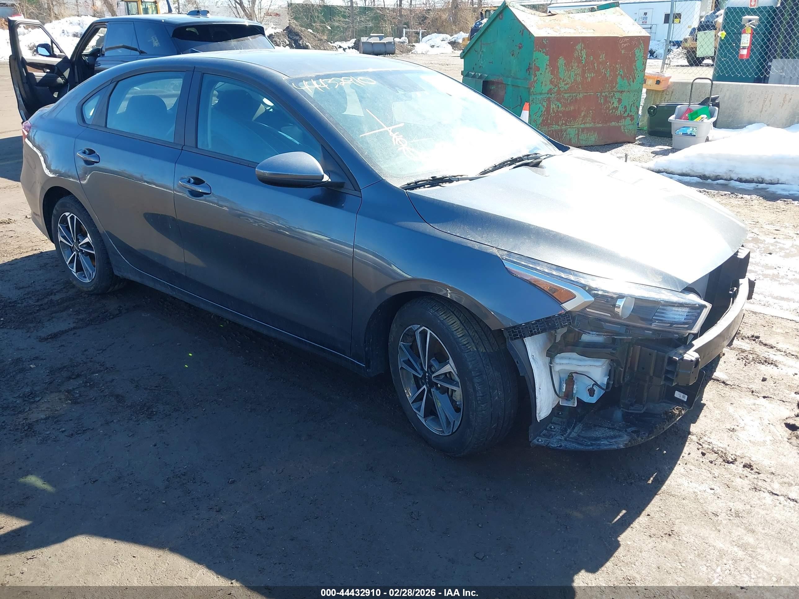 3KPF24AD8RE820716