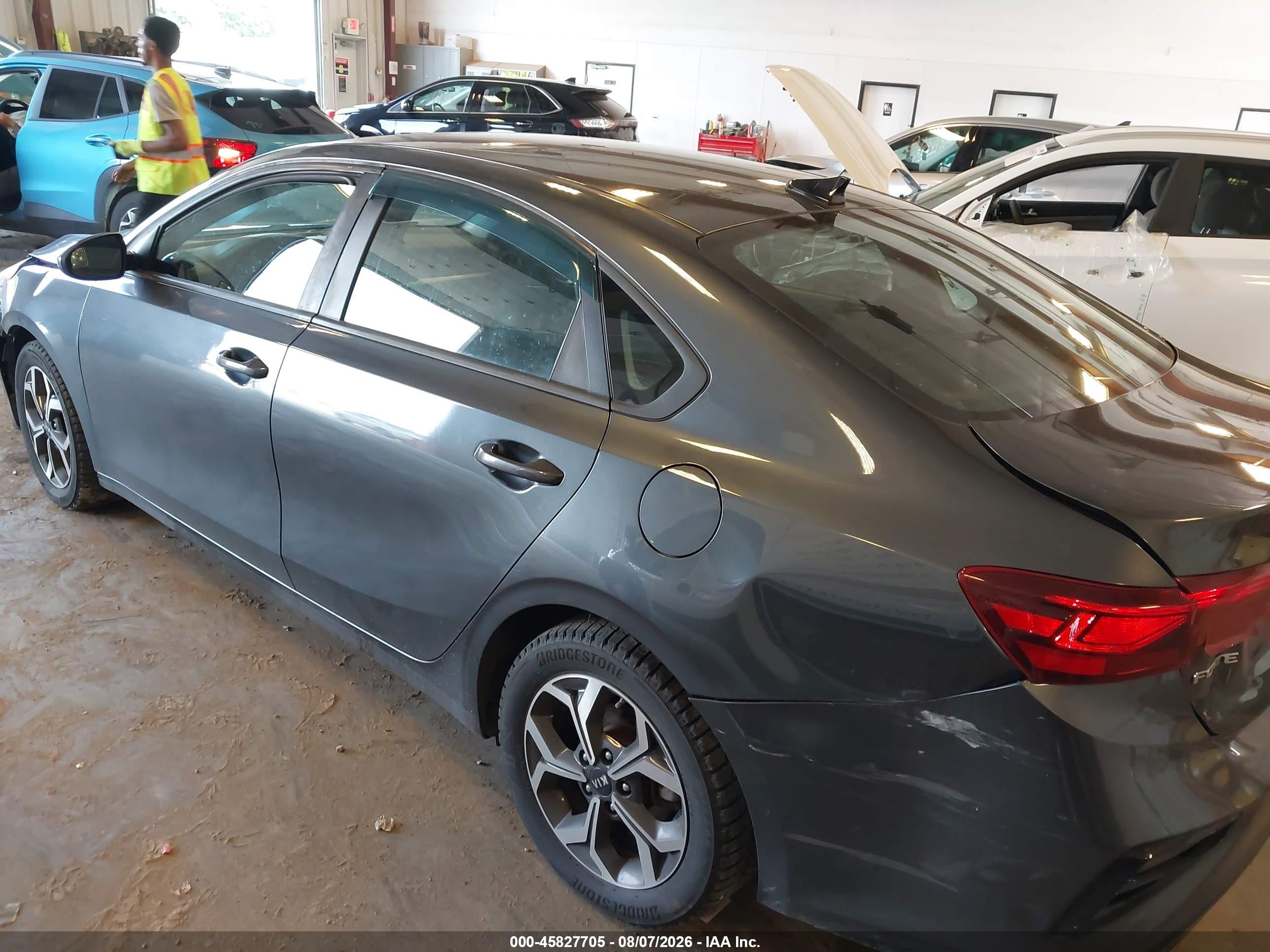 2021 Kia Forte Fe/lxs Gray vin: 3KPF24AD9ME262500