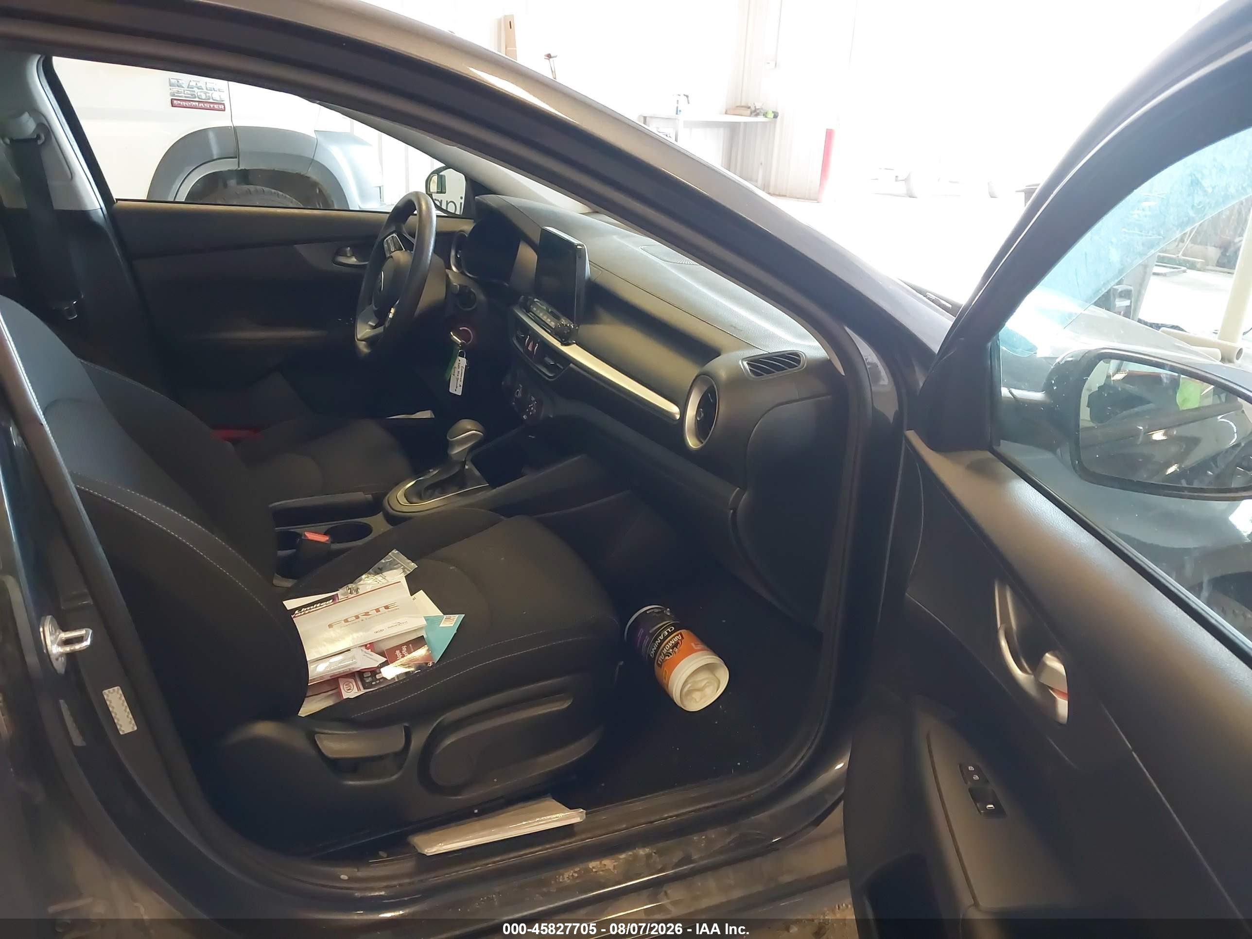 2021 Kia Forte Fe/lxs Gray vin: 3KPF24AD9ME262500