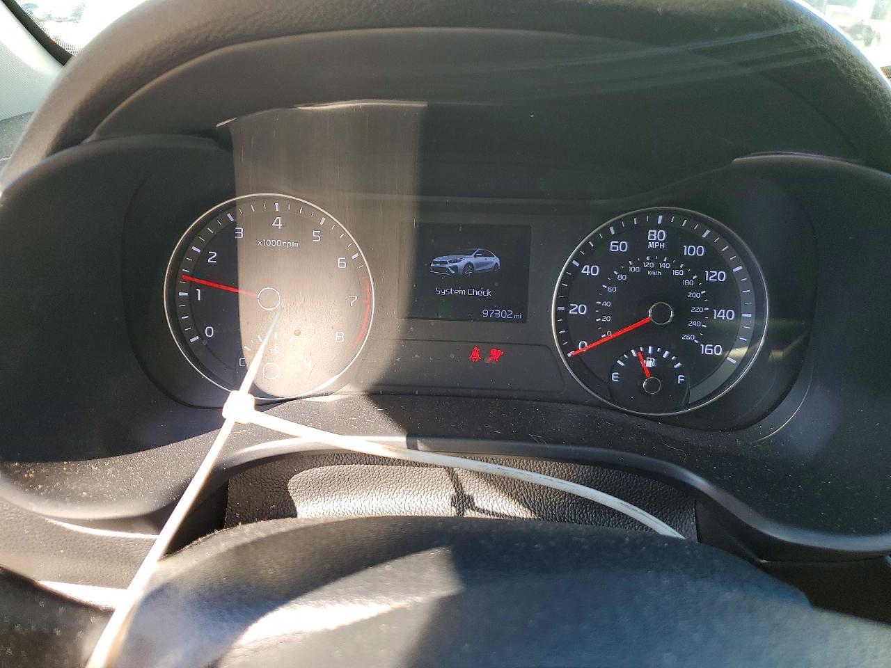 2021 Kia Forte Lxs White vin: 3KPF24AD9ME302414