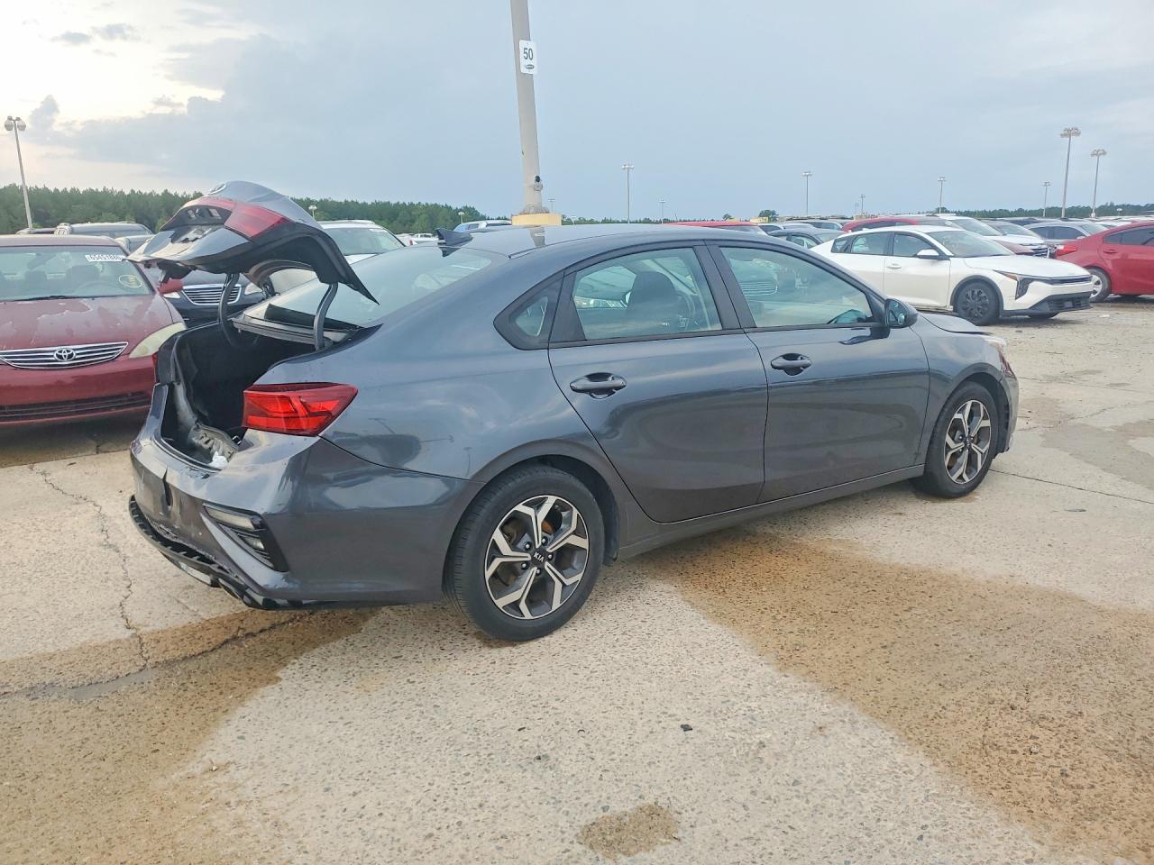 2021 Kia Forte Lxs Charcoal vin: 3KPF24AD9ME327622