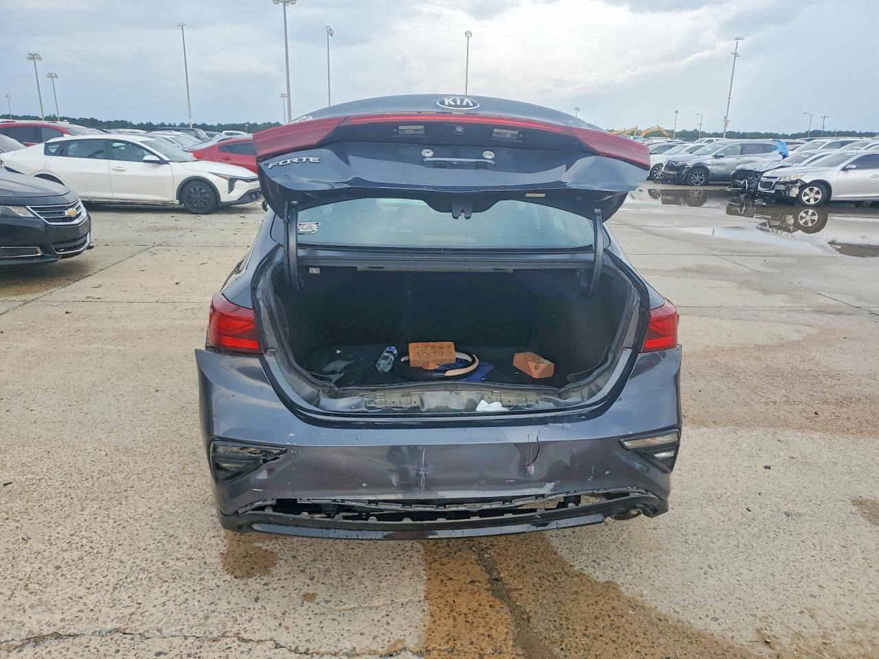 2021 Kia Forte Lxs Charcoal vin: 3KPF24AD9ME327622