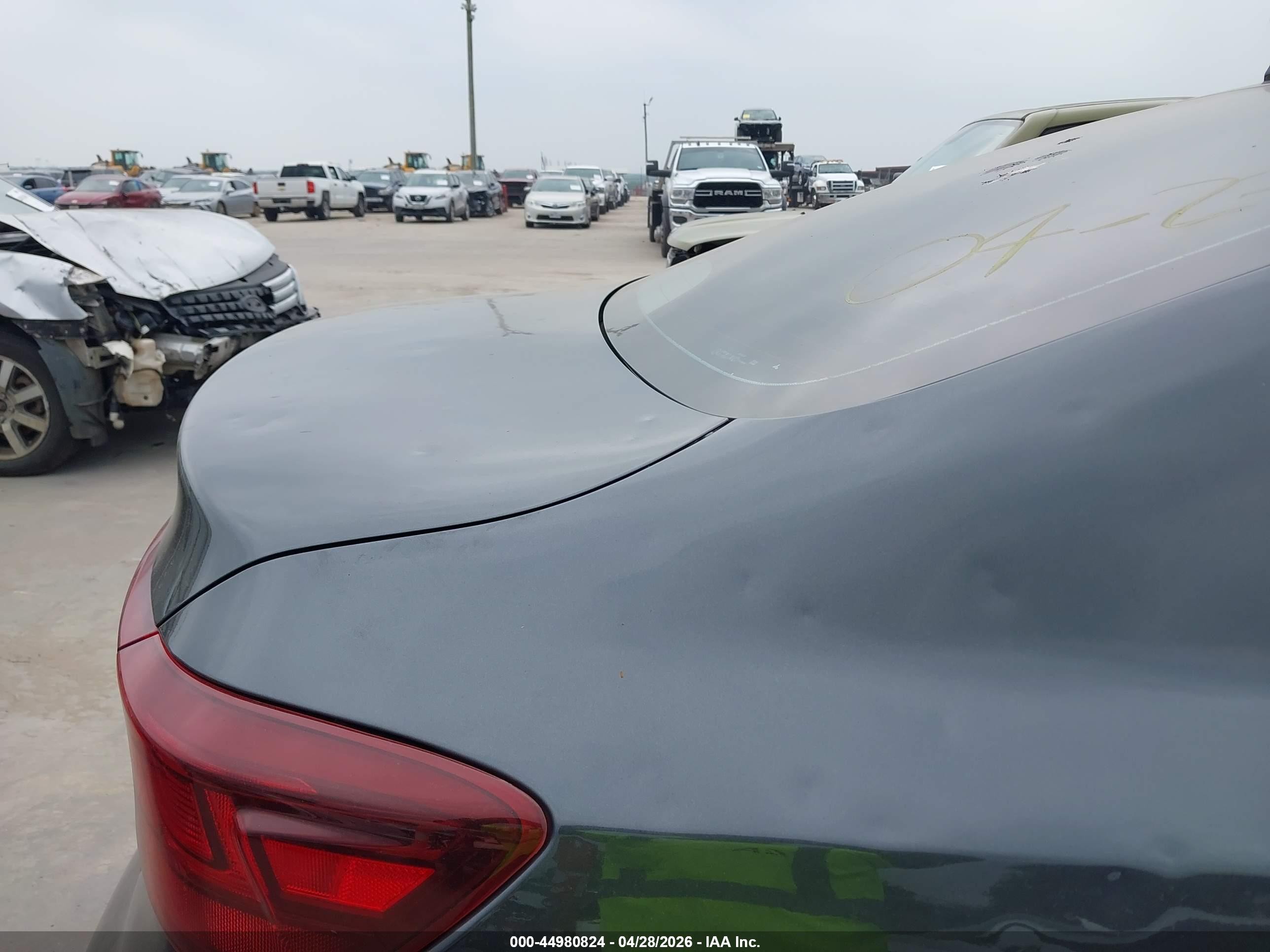 2022 Kia Forte Lxs Gray vin: 3KPF24AD9NE448538